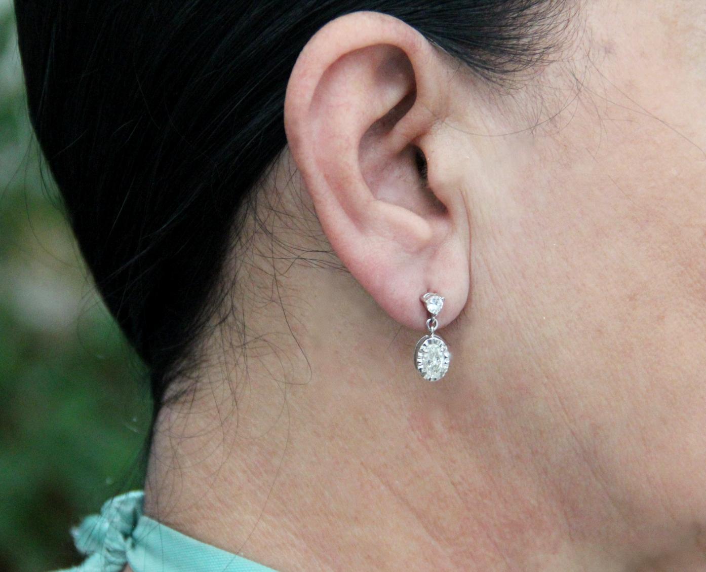 Handcraft Diamonds 18 Karat White Gold Drop Earrings In New Condition In Marcianise, IT