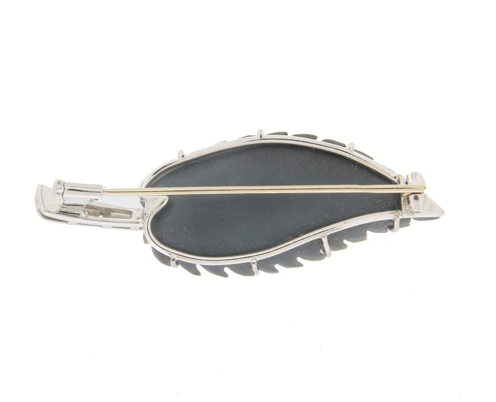 Handcraft Diamonds 18 Karat White Gold Ematite Brooch In New Condition For Sale In Marcianise, IT