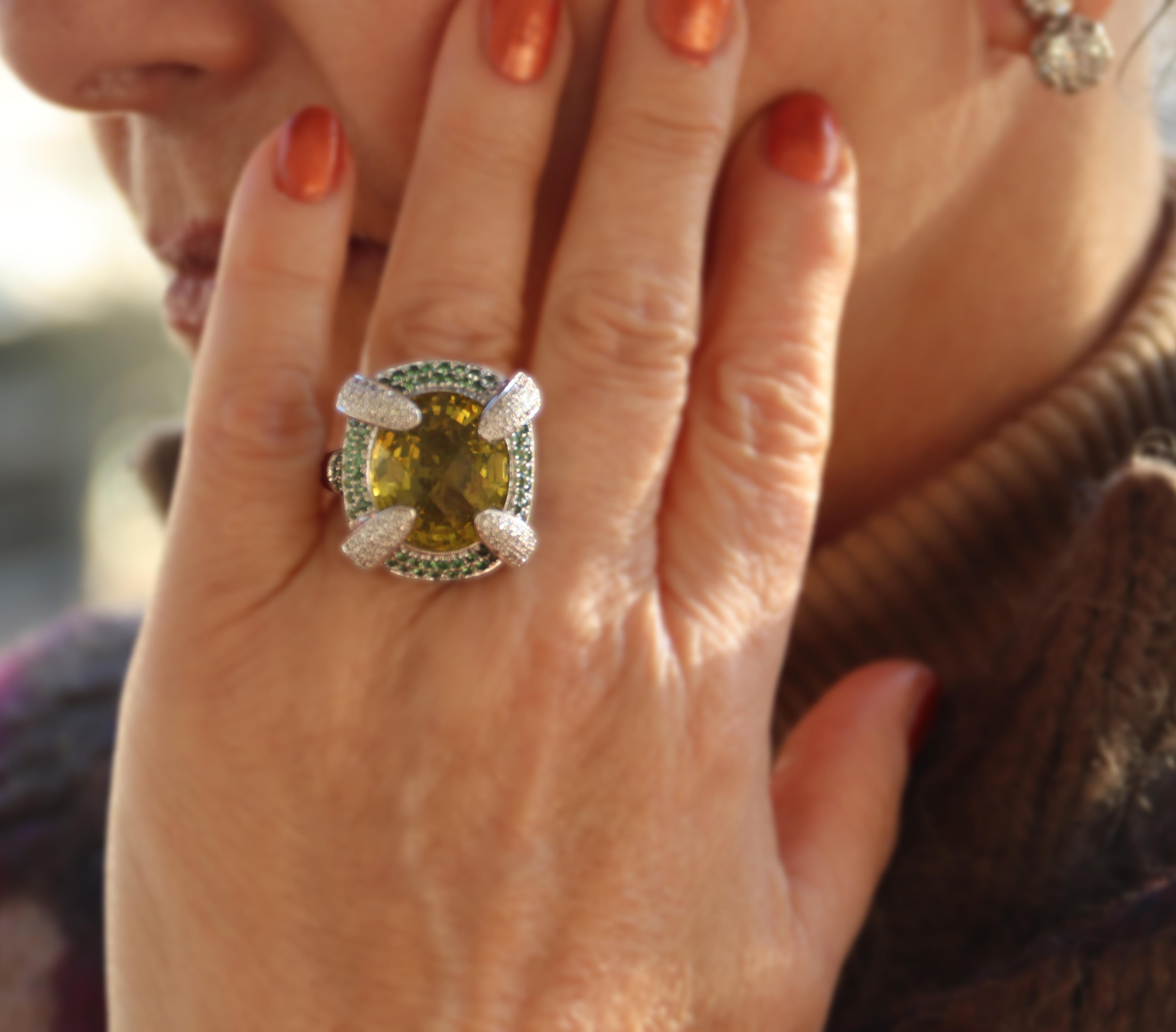 Handcraft Diamonds 18 Karat White Gold Emeralds Yellow Citrine Cocktail Ring For Sale 5