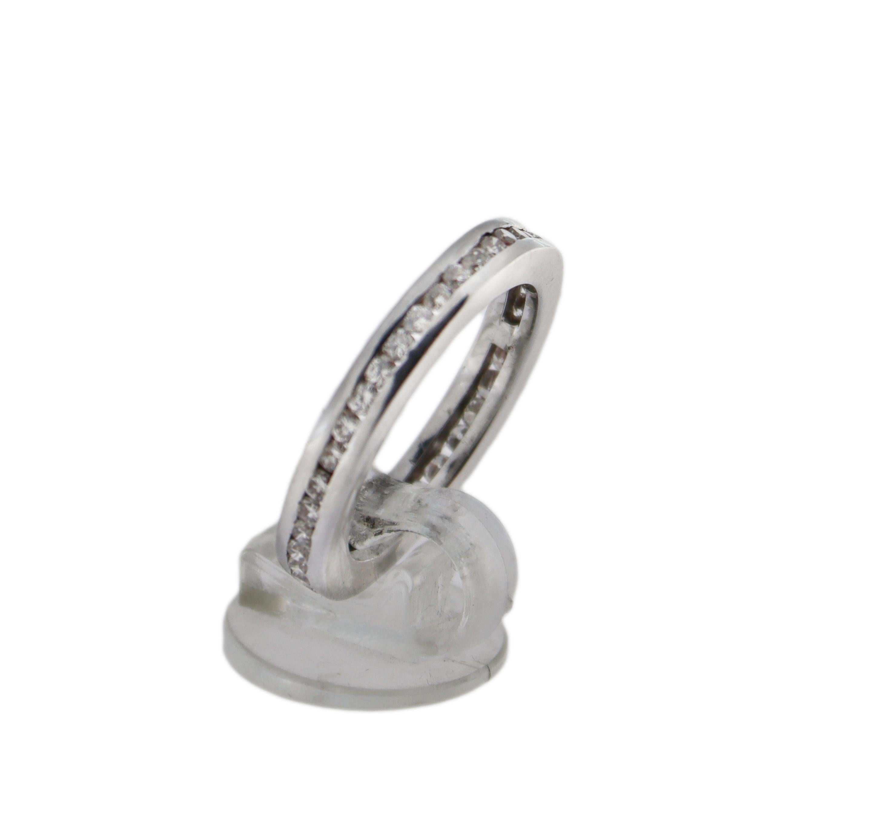Handcraft Diamonds 18 Karat White Gold Engagement Ring In New Condition For Sale In Marcianise, IT