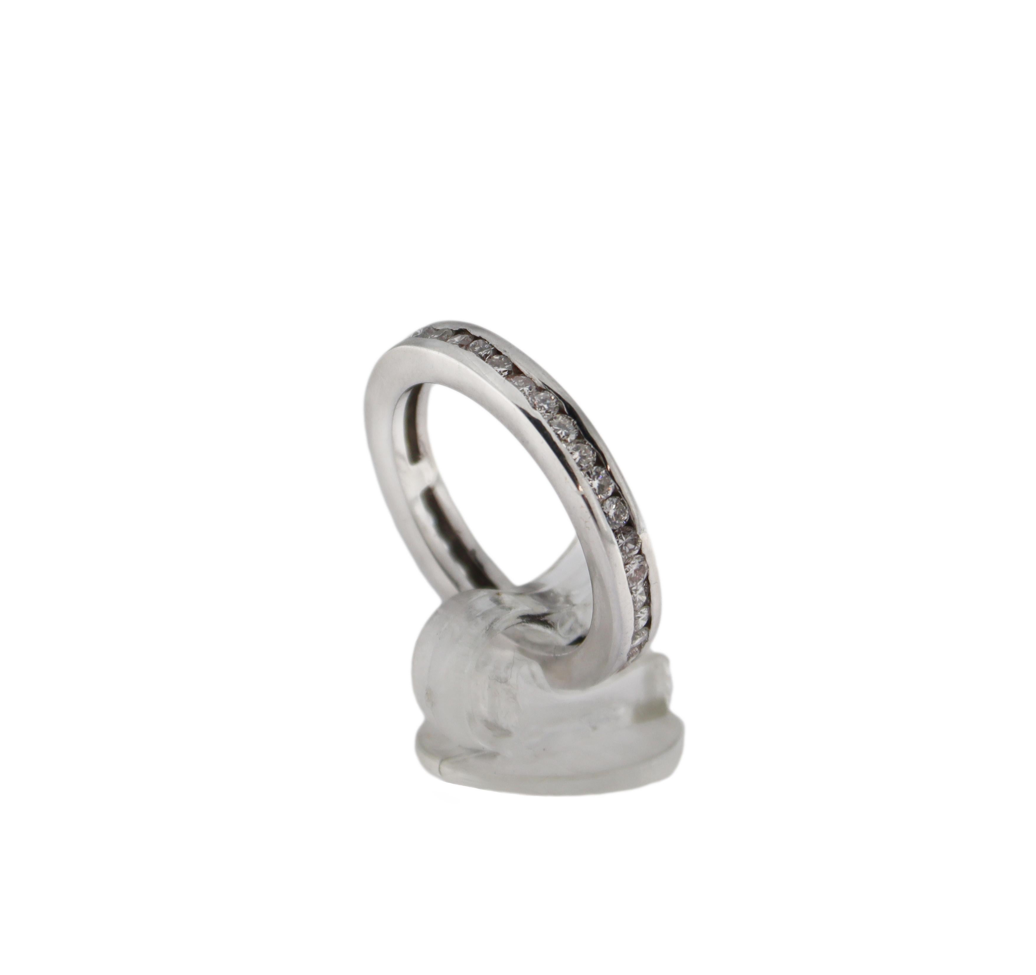 Women's or Men's Handcraft Diamonds 18 Karat White Gold Engagement Ring For Sale