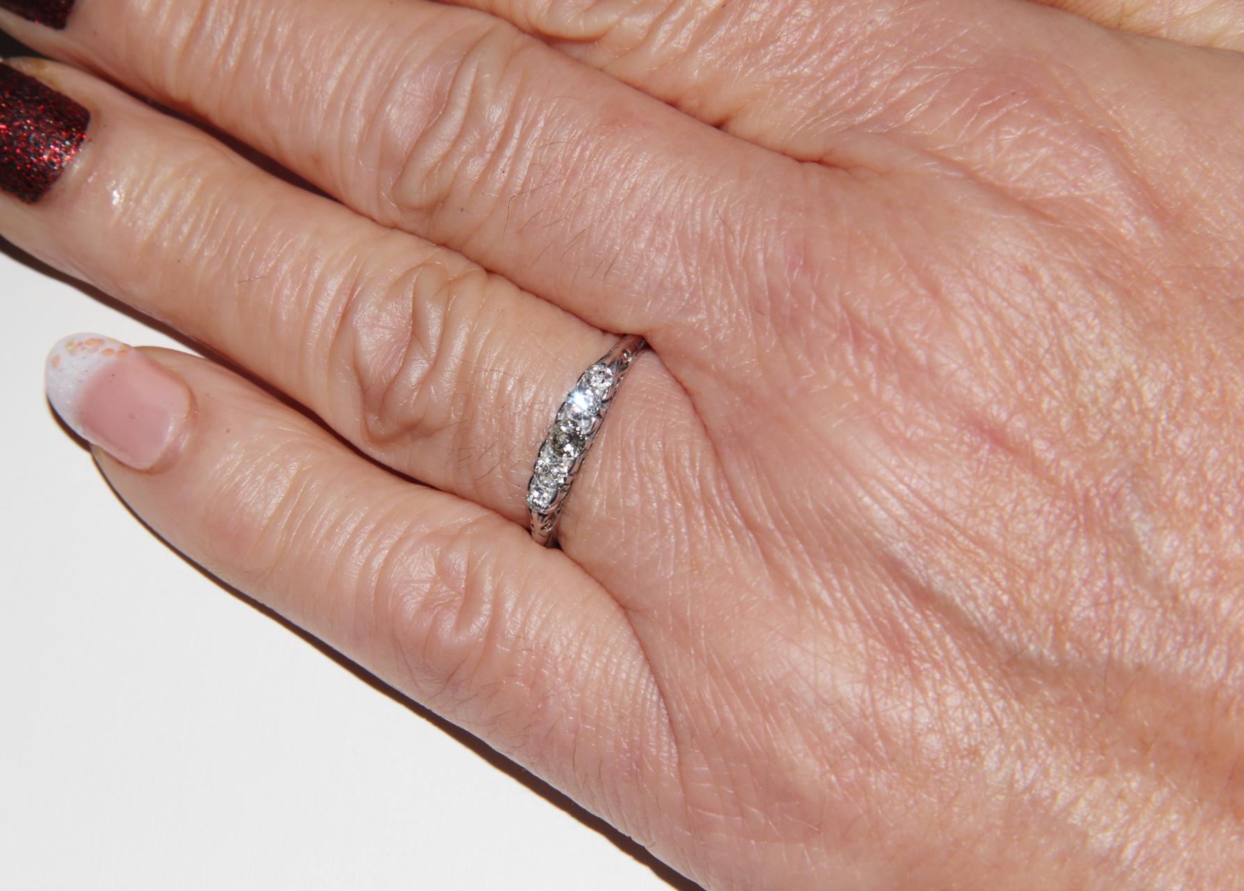 Handcraft Diamonds 18 Karat White Gold Engagement Ring 2