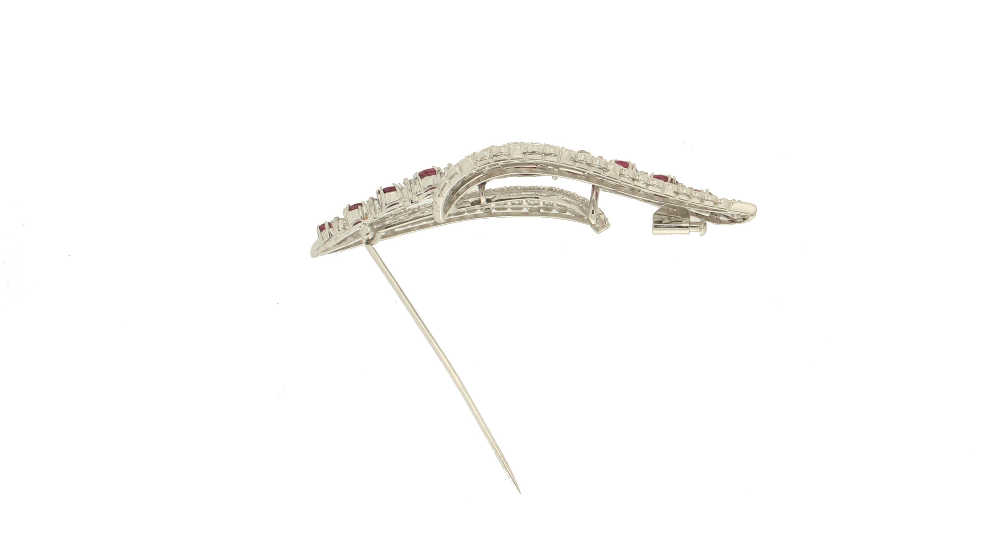 Handcraft Diamonds 18 Karat White Gold Ruby Brooch In New Condition For Sale In Marcianise, IT