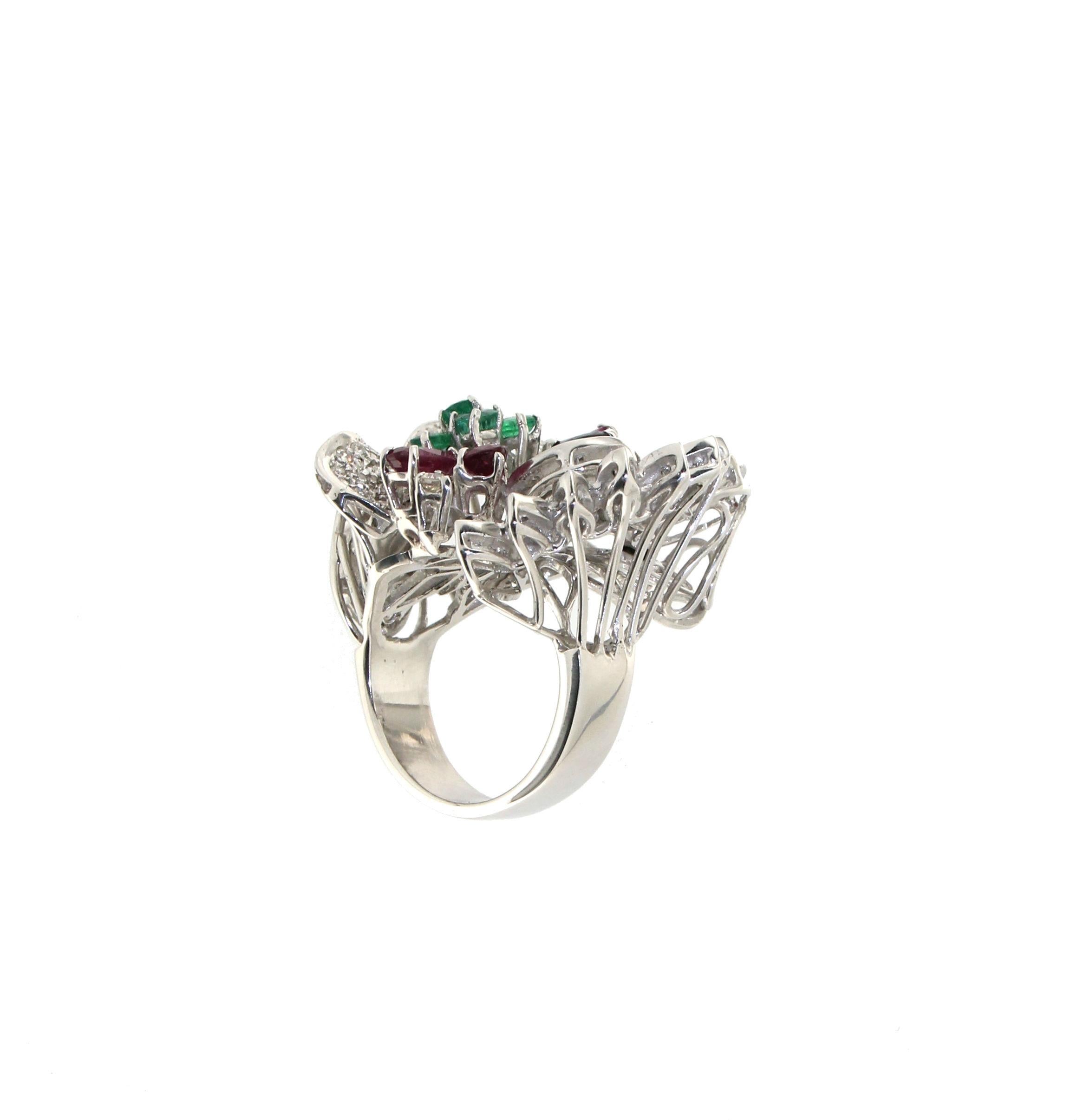 Handcraft Diamonds 18 Karat White Gold Ruby Emerald Sapphires Cocktail Ring For Sale 1