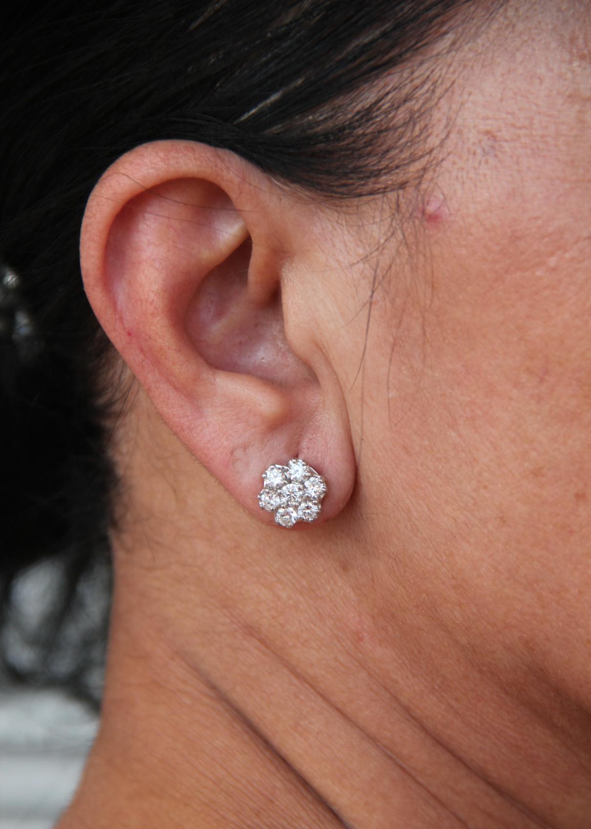 Handcraft Diamonds 18 Karat White Gold Stud Earrings For Sale 1
