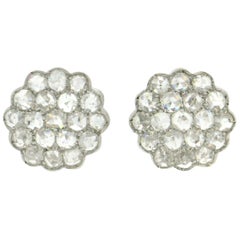 Clous d'oreilles artisanaux en or blanc 18 carats et diamants