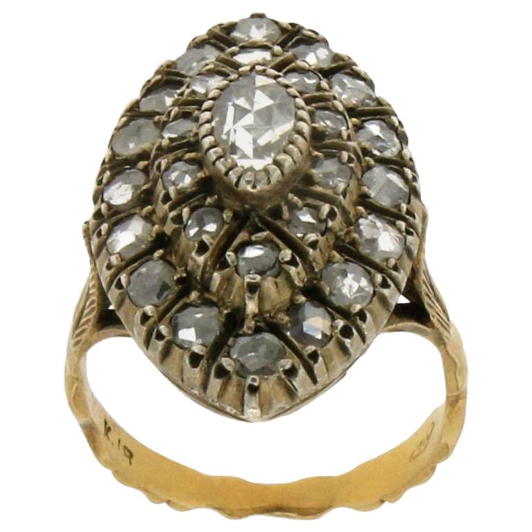 Anillo de cóctel de oro amarillo de 18 quilates con diamantes artesanales