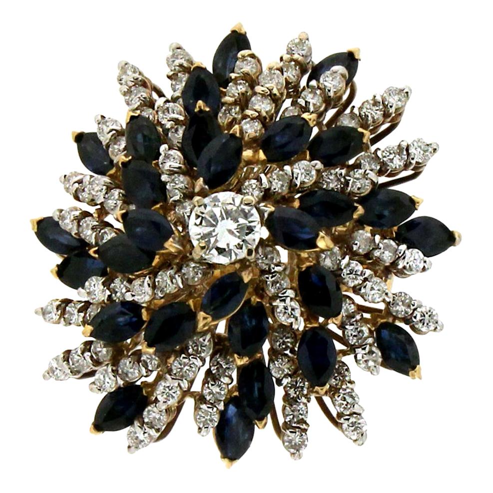 Handcraft Diamonds 18 Karat Yellow Gold Sapphires Cocktail Ring For Sale