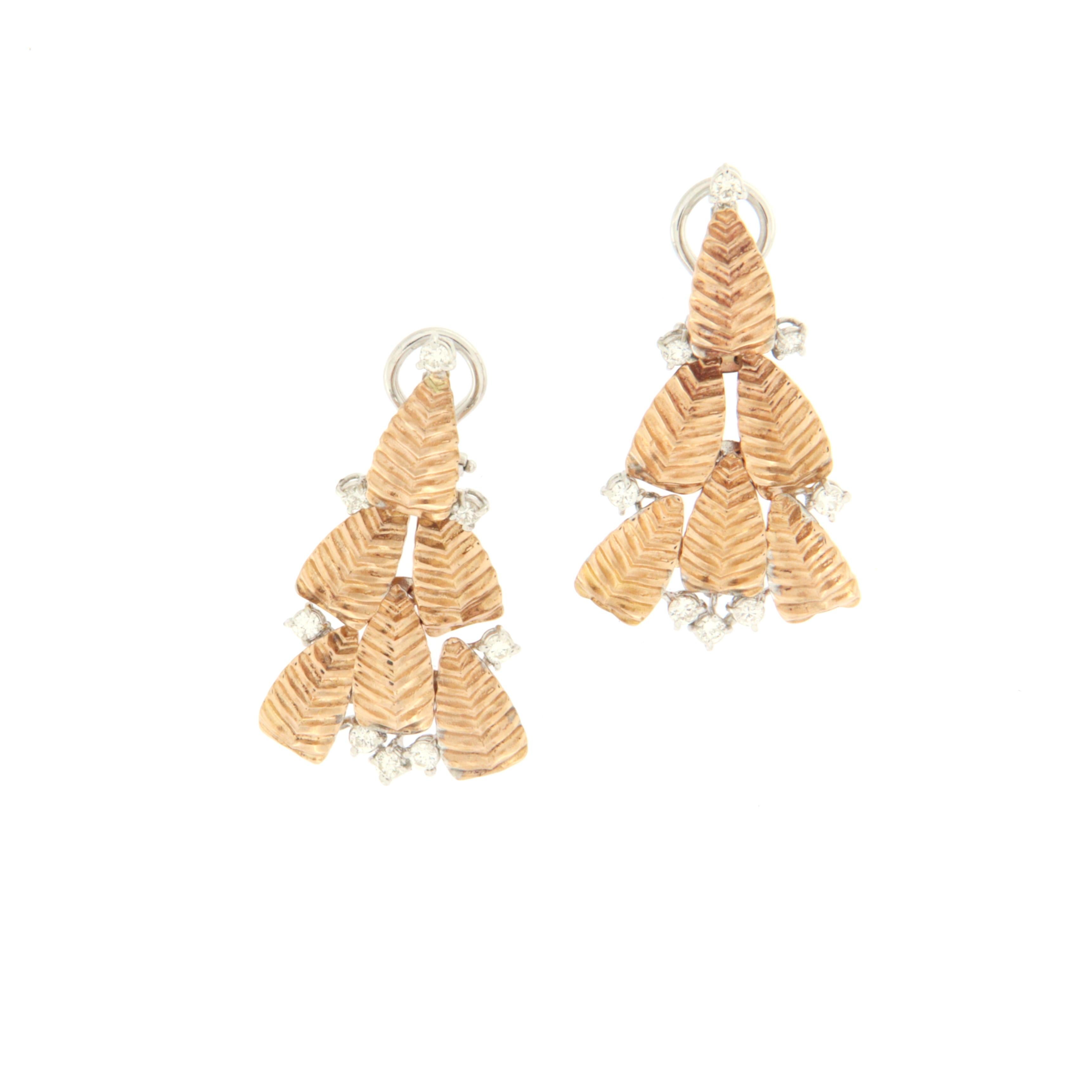 Artisan Handcraft Diamonds 18 Karat Yellow Gold Stud Earrings For Sale