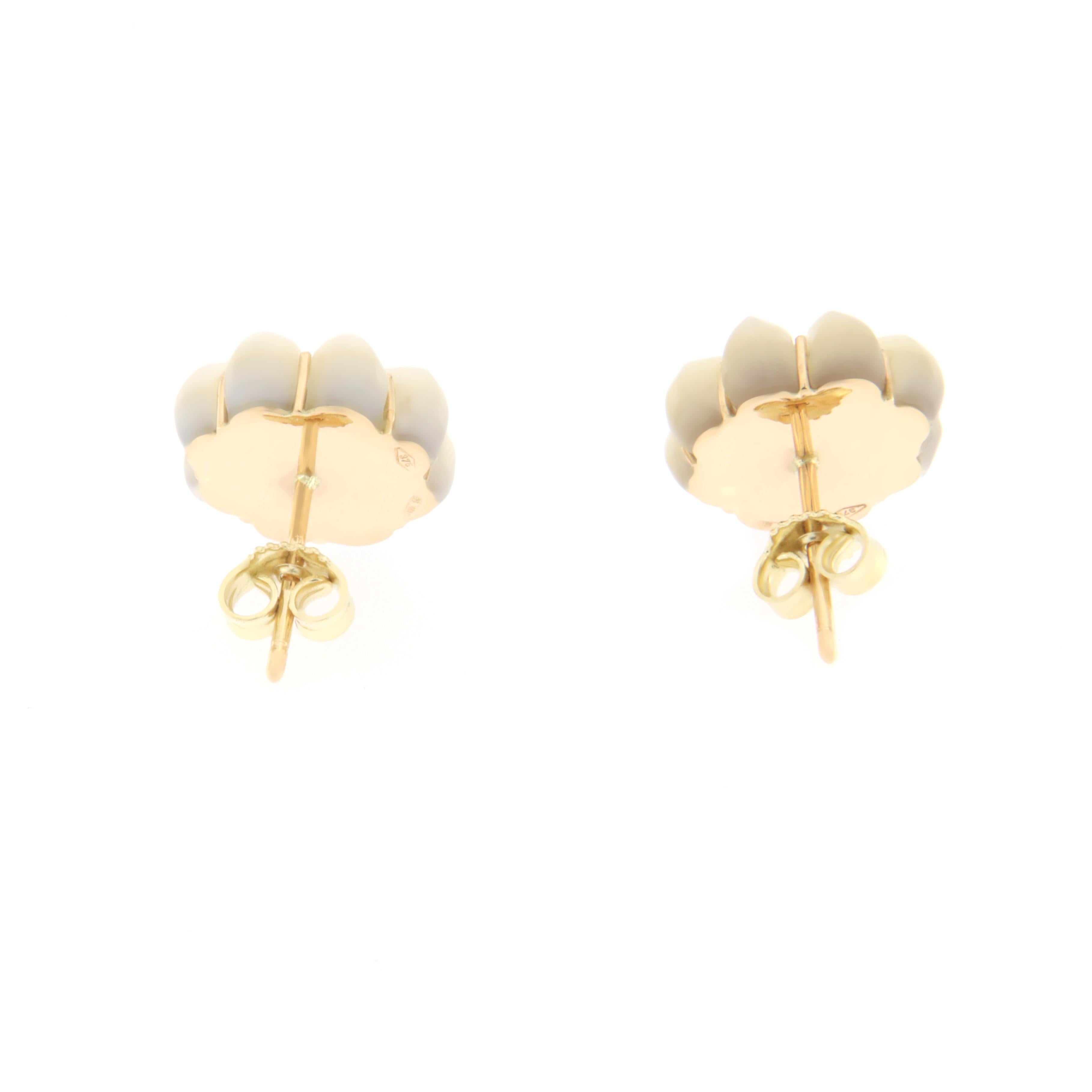 Handcraft Diamonds 9 Karat Yellow Gold Mother of Pearls Stud Earrings In New Condition For Sale In Marcianise, IT
