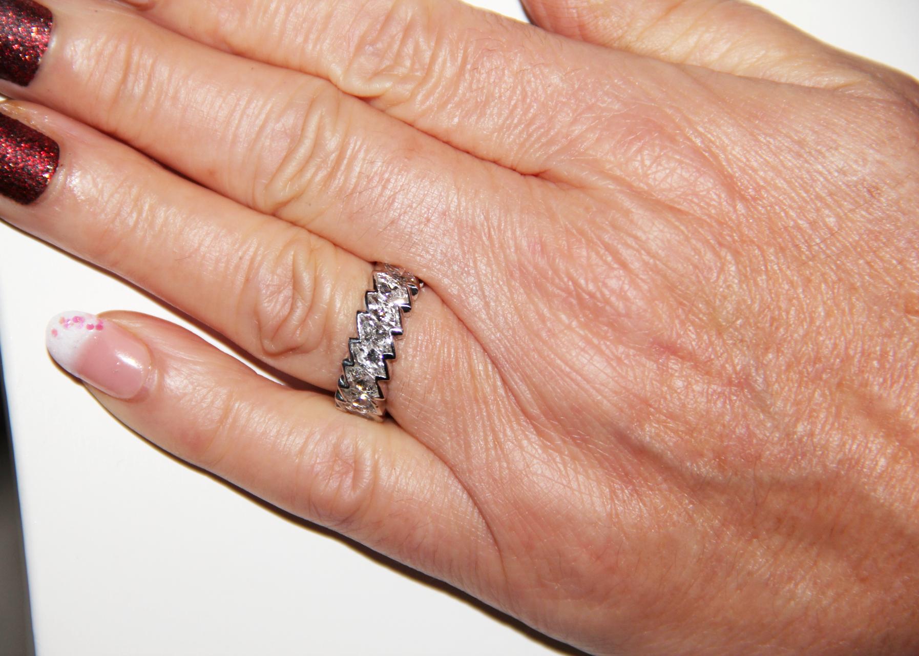 Handcraft Diamonds Platinum Engagement Ring For Sale 4
