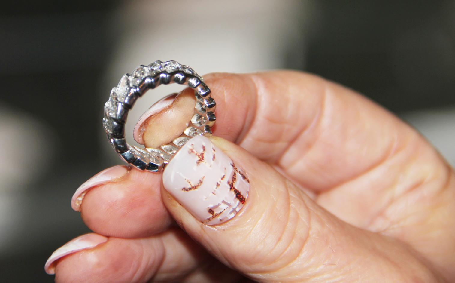 Handcraft Diamonds Platinum Engagement Ring For Sale 8