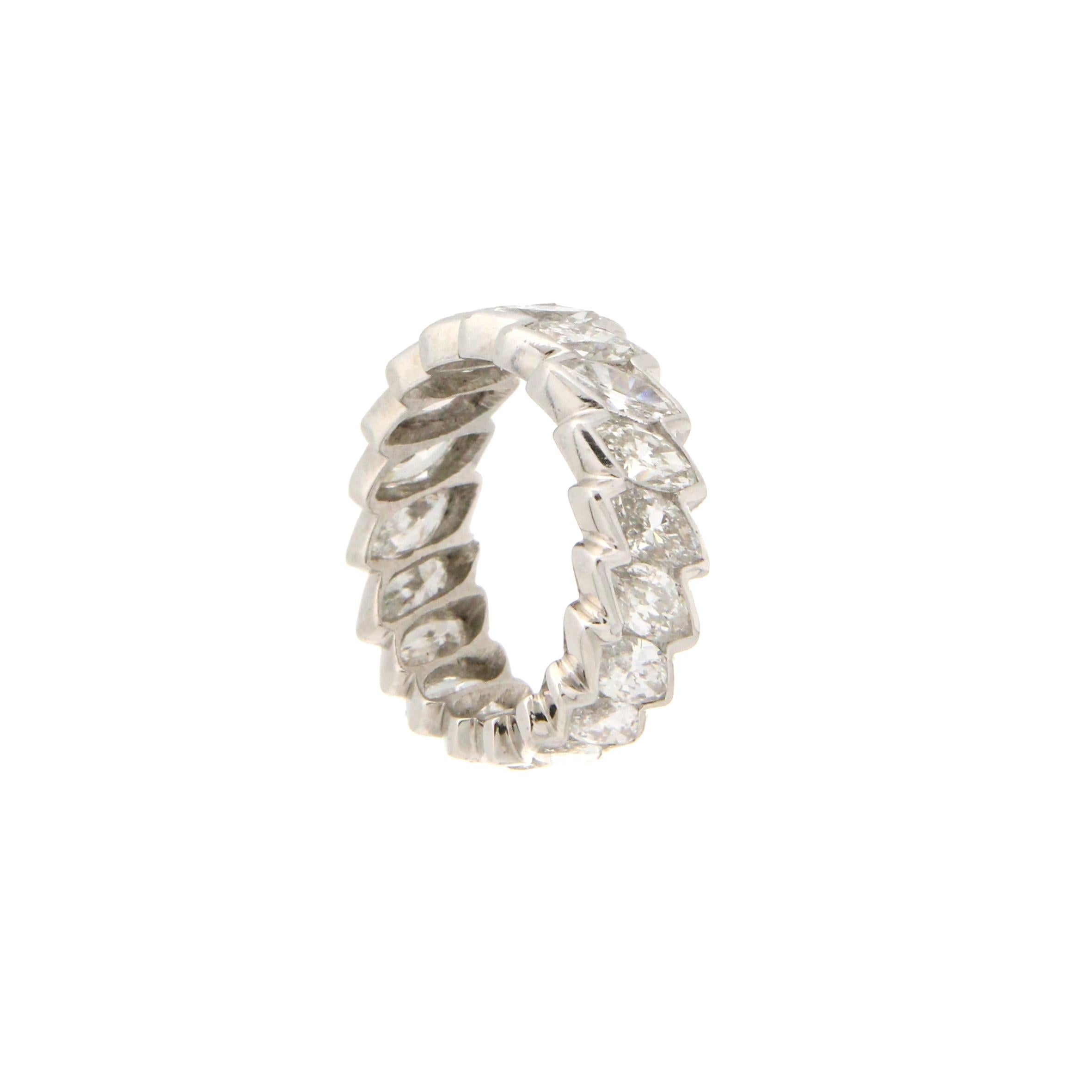 Women's Handcraft Diamonds Platinum Engagement Ring For Sale