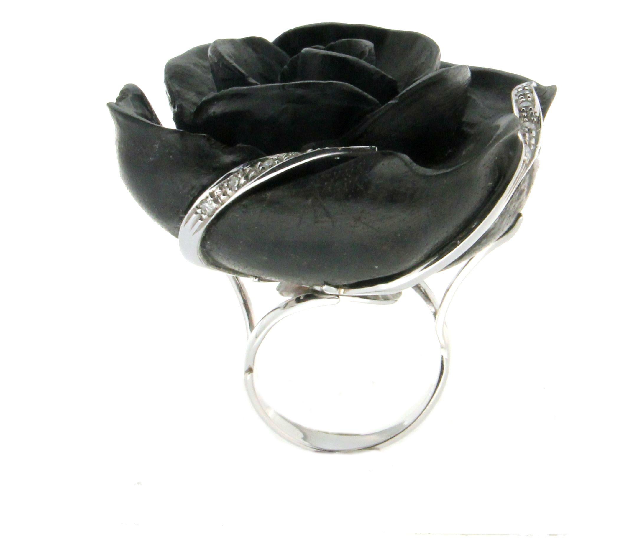 Handcraft Ebony Flower 18 Karat White Gold Diamonds Cocktail Ring For Sale 2