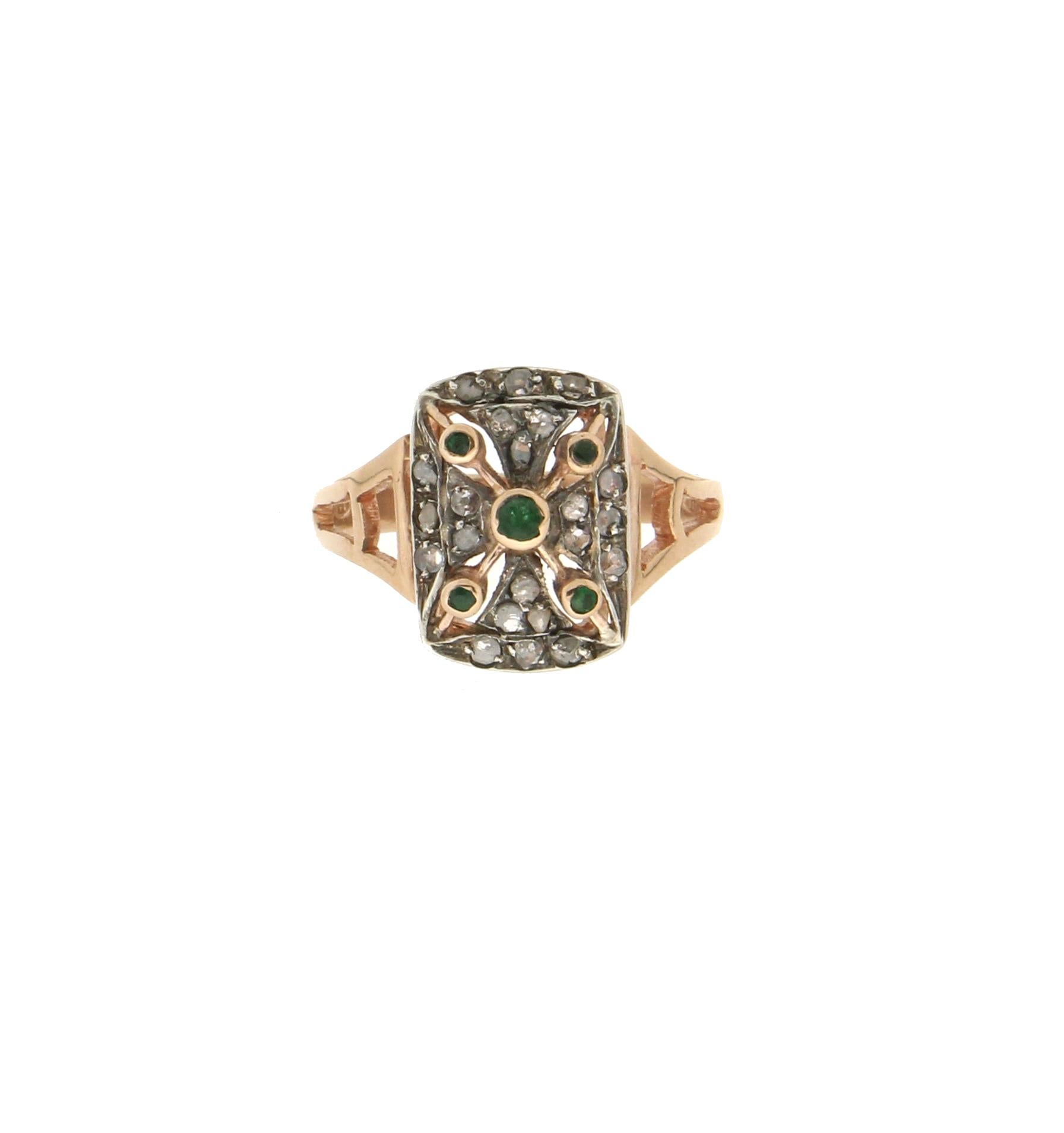 Artisan Handcraft Emerald 14 Karat Yellow Gold Diamonds Cocktail Ring For Sale