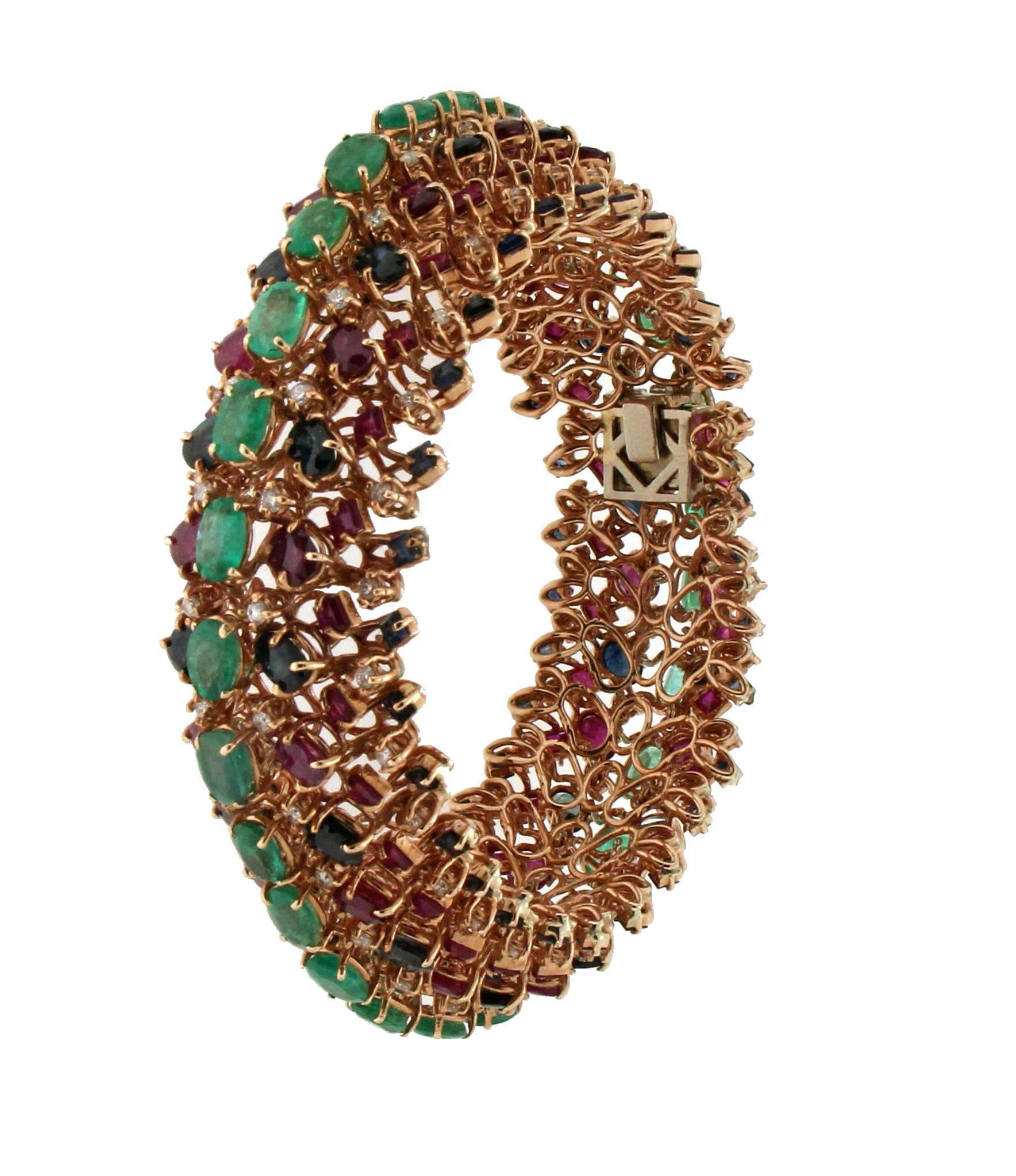 Handcraft Emerald 14 Karat Yellow Gold Diamonds Sapphires Ruby Cuff Bracelet In New Condition For Sale In Marcianise, IT