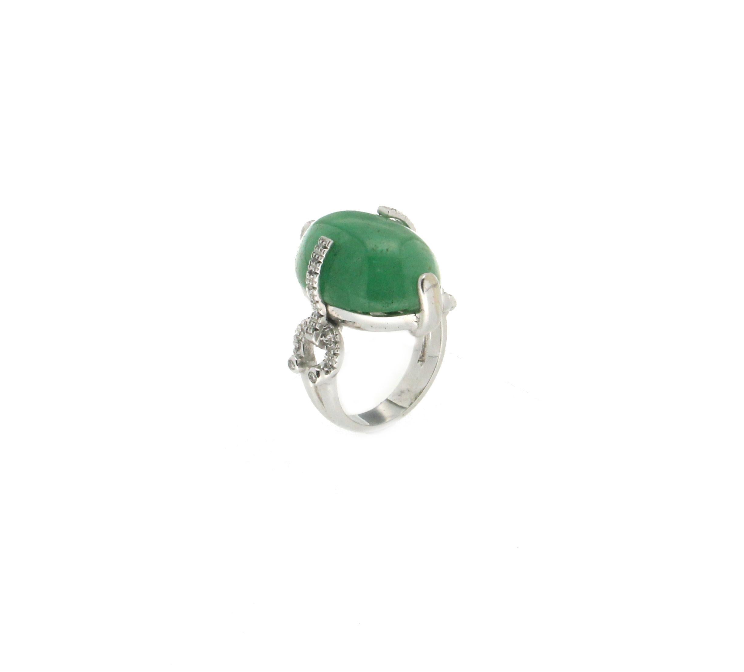 Oval Cut Handcraft Emerald 18 Karat White Gold Diamonds Cocktail Ring For Sale