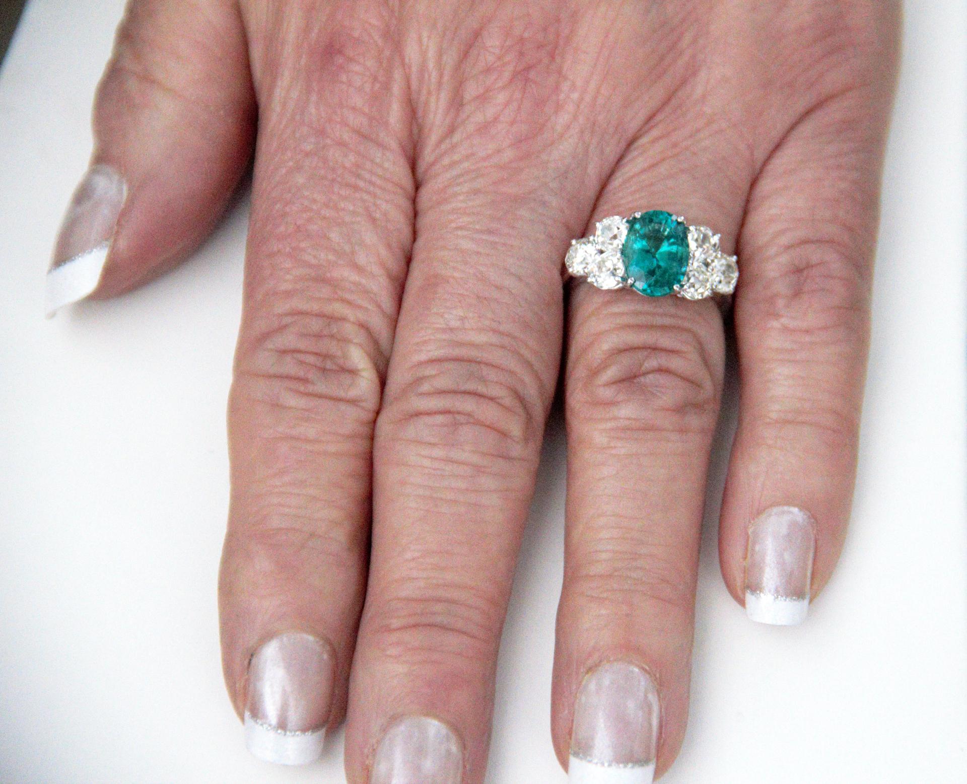Handcraft Emerald 18 Karat White Gold Diamonds Engagement Ring 4