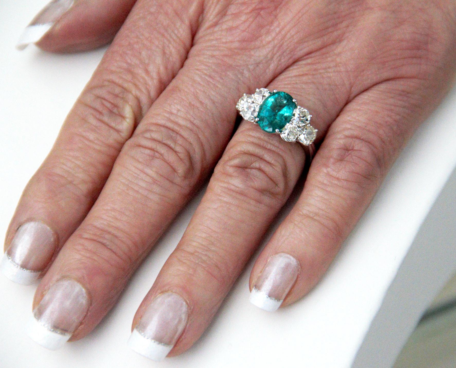 Handcraft Emerald 18 Karat White Gold Diamonds Engagement Ring 3