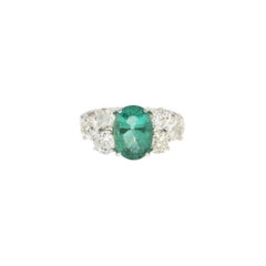 Handcraft Emerald 18 Karat White Gold Diamonds Engagement Ring