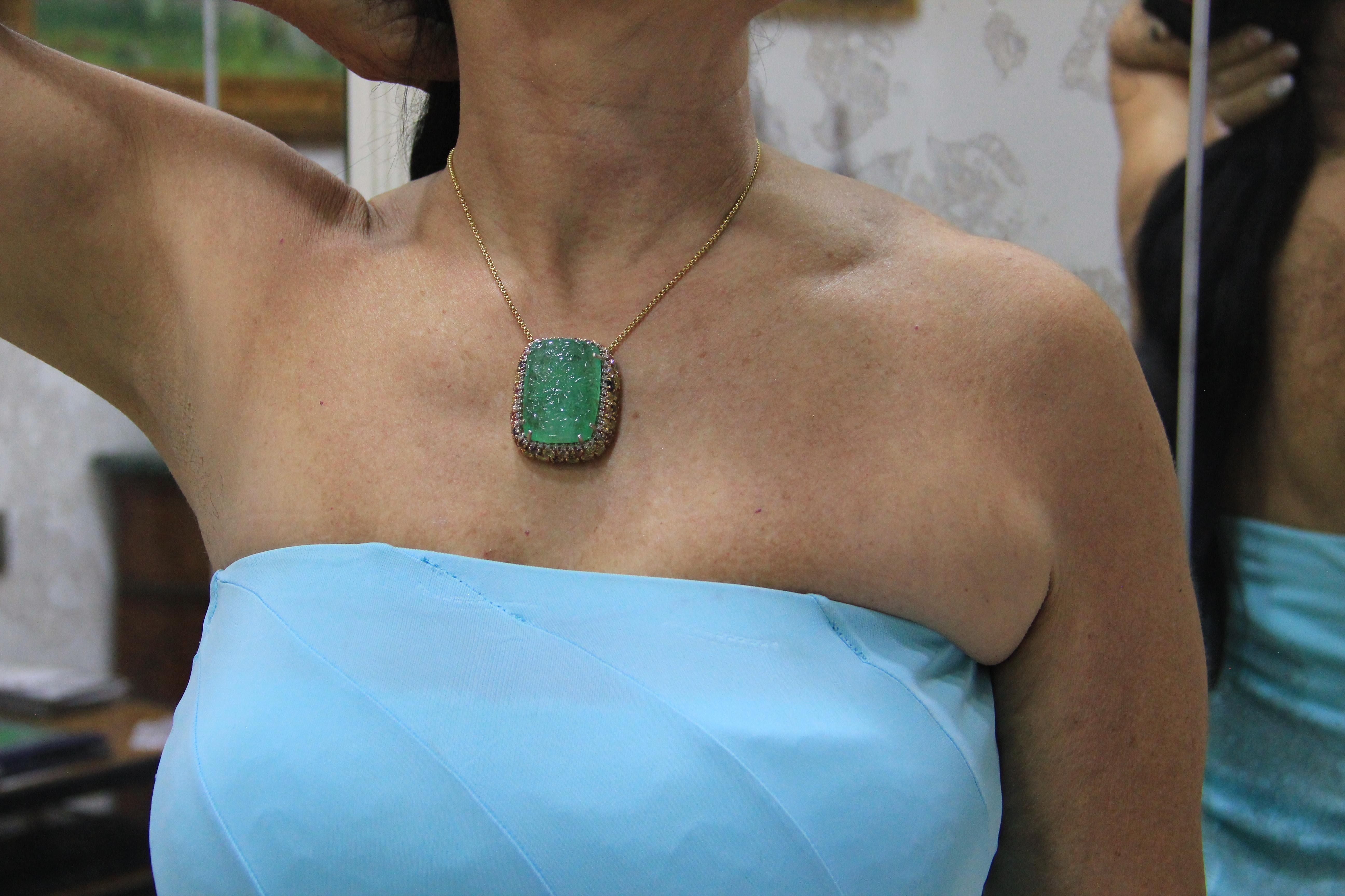 Handcraft Emerald 18 Karat Yellow Gold Diamonds Sapphires Pendant Necklace 2
