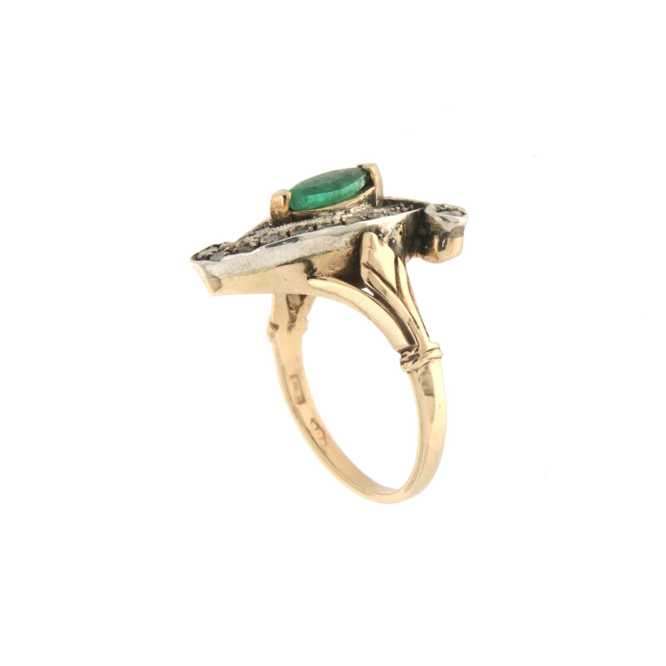 Handcraft Emerald 9 Karat Yellow Gold Diamonds Cocktail Ring In New Condition For Sale In Marcianise, IT
