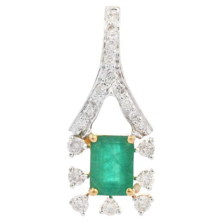 Handcraft Emerald Pendant with Diamonds in 18K Yellow Gold  For Sale