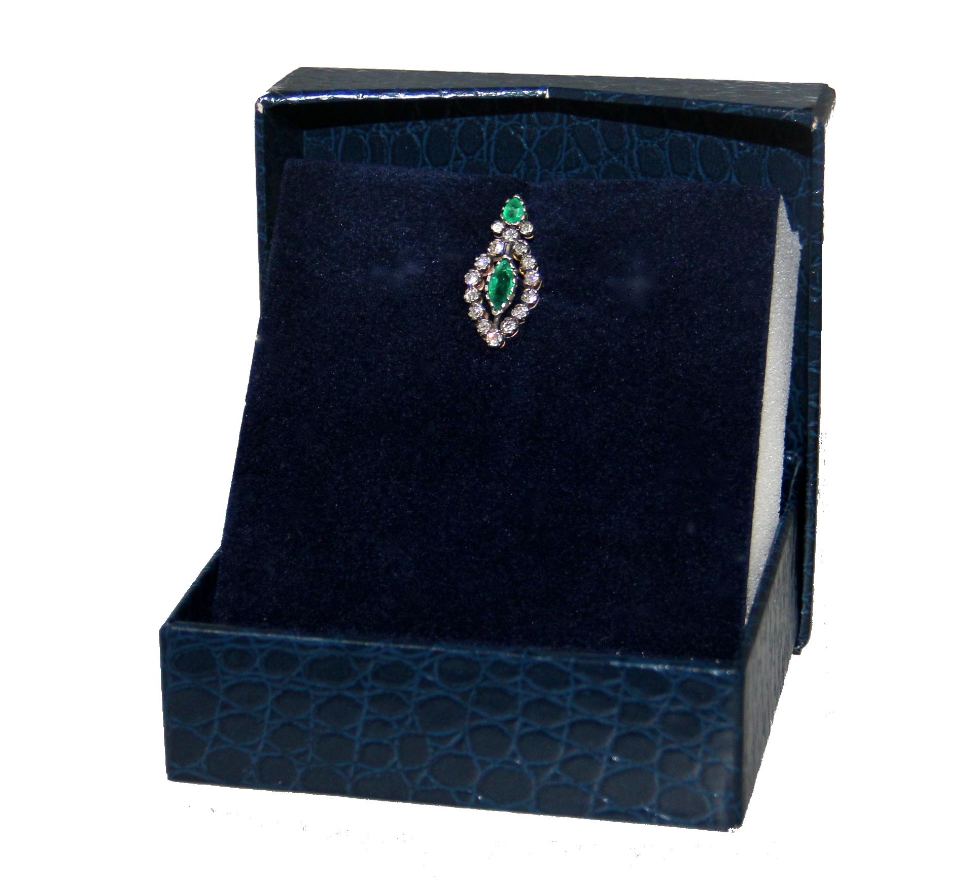 Handcraft Emeralds 14 Karat Yellow Gold and Silver Diamonds Brooch For Sale 6