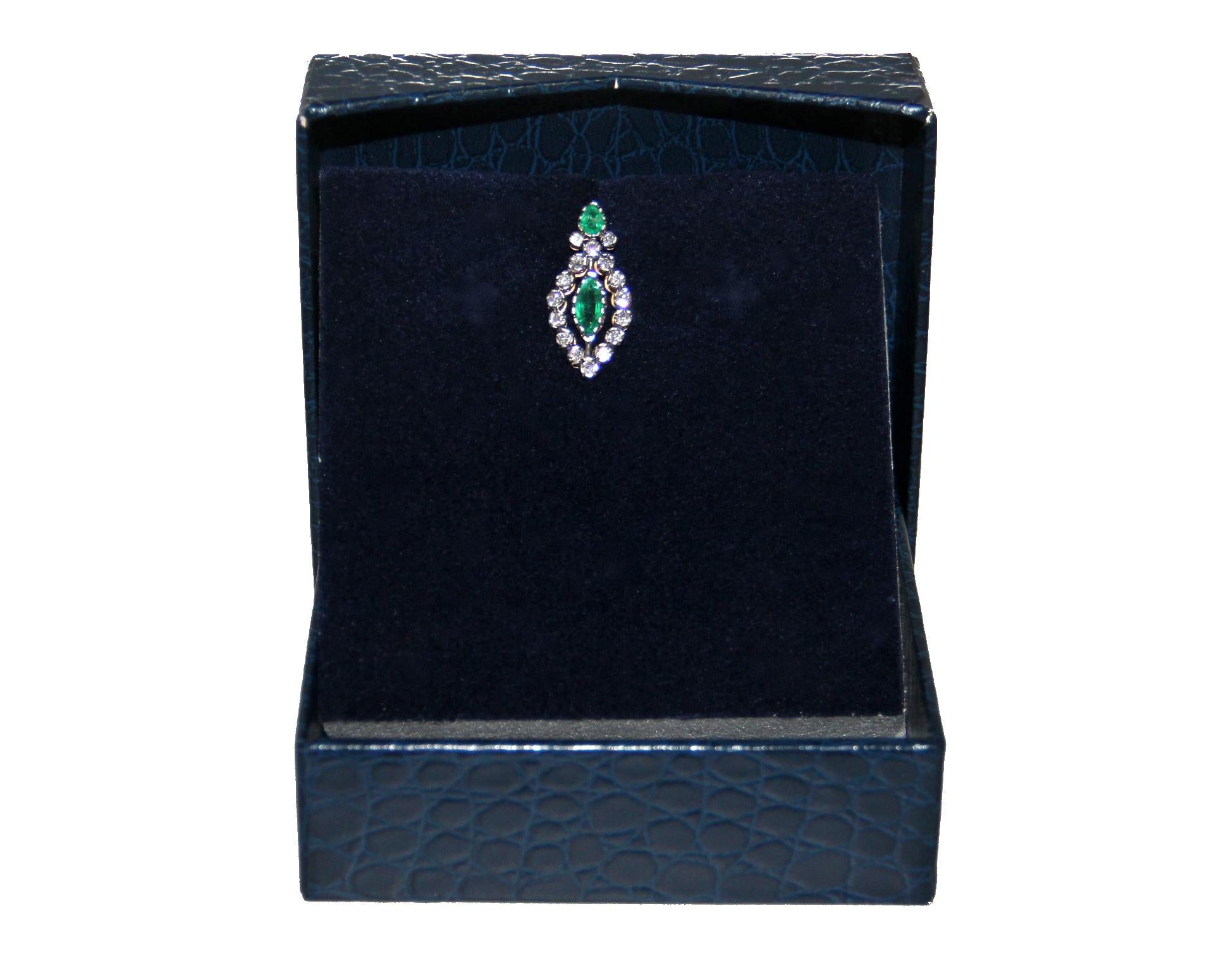 Handcraft Emeralds 14 Karat Yellow Gold and Silver Diamonds Brooch For Sale 7