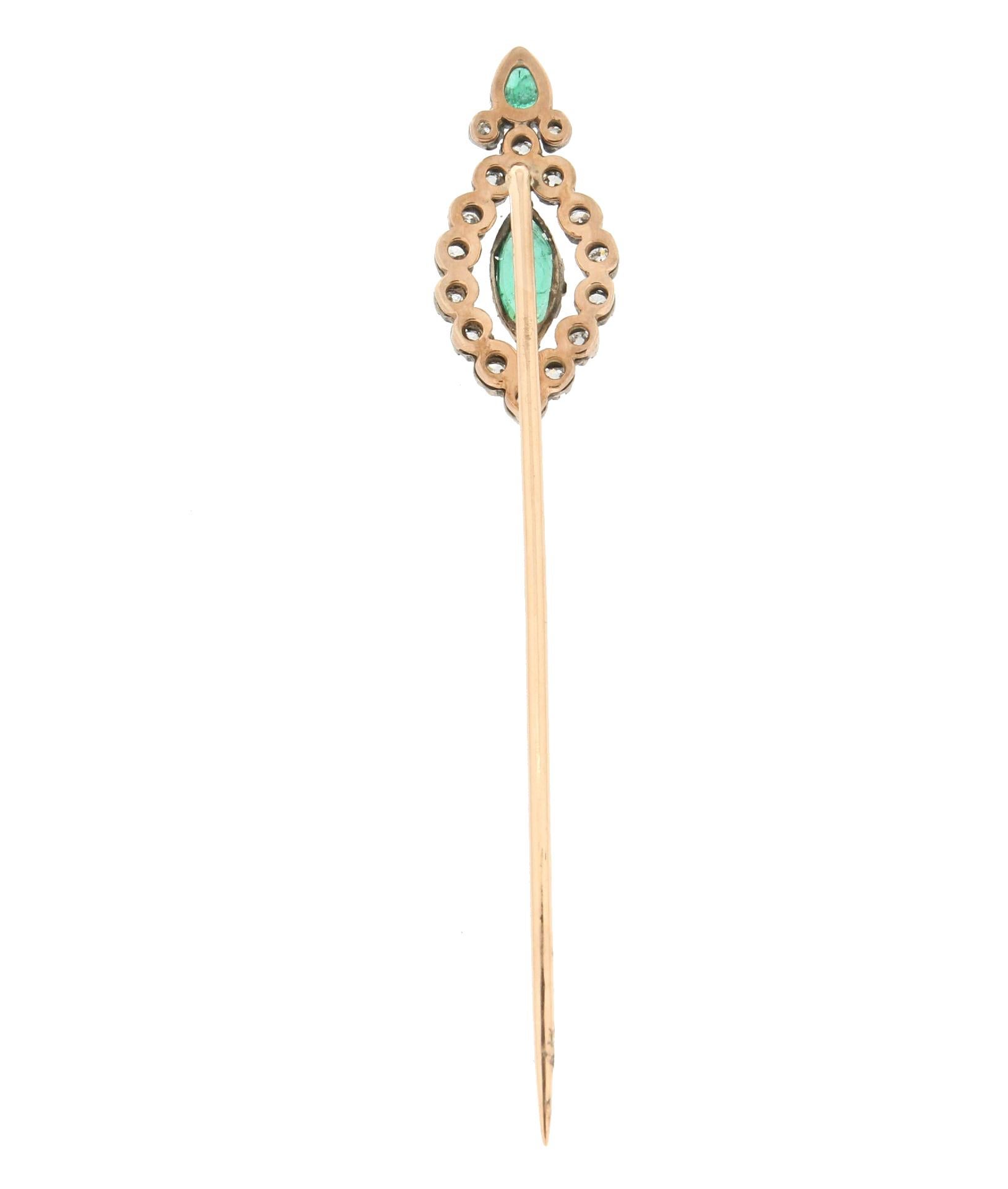 Handcraft Emeralds 14 Karat Yellow Gold and Silver Diamonds Brooch In New Condition For Sale In Marcianise, IT