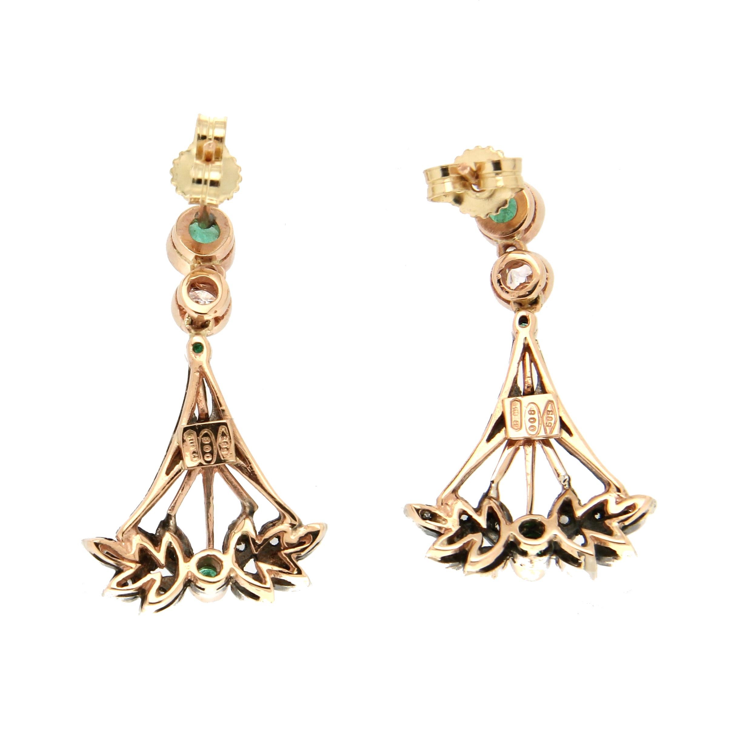 Handcraft Emeralds 14 Karat Yellow Gold Diamonds Drop Earrings In New Condition For Sale In Marcianise, IT