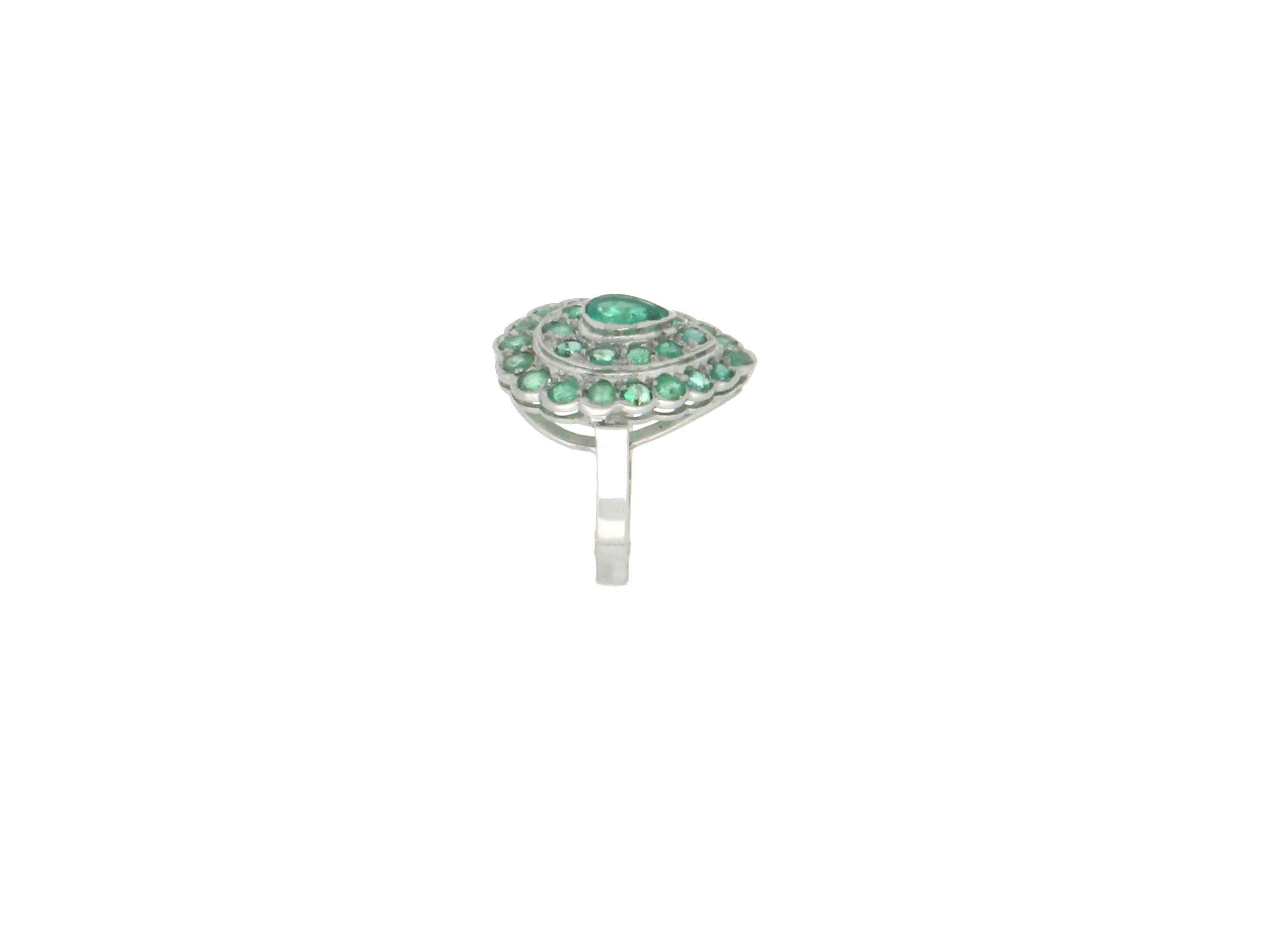 Artisan Handcraft Emeralds 18 Karat White Gold Cocktail Ring For Sale