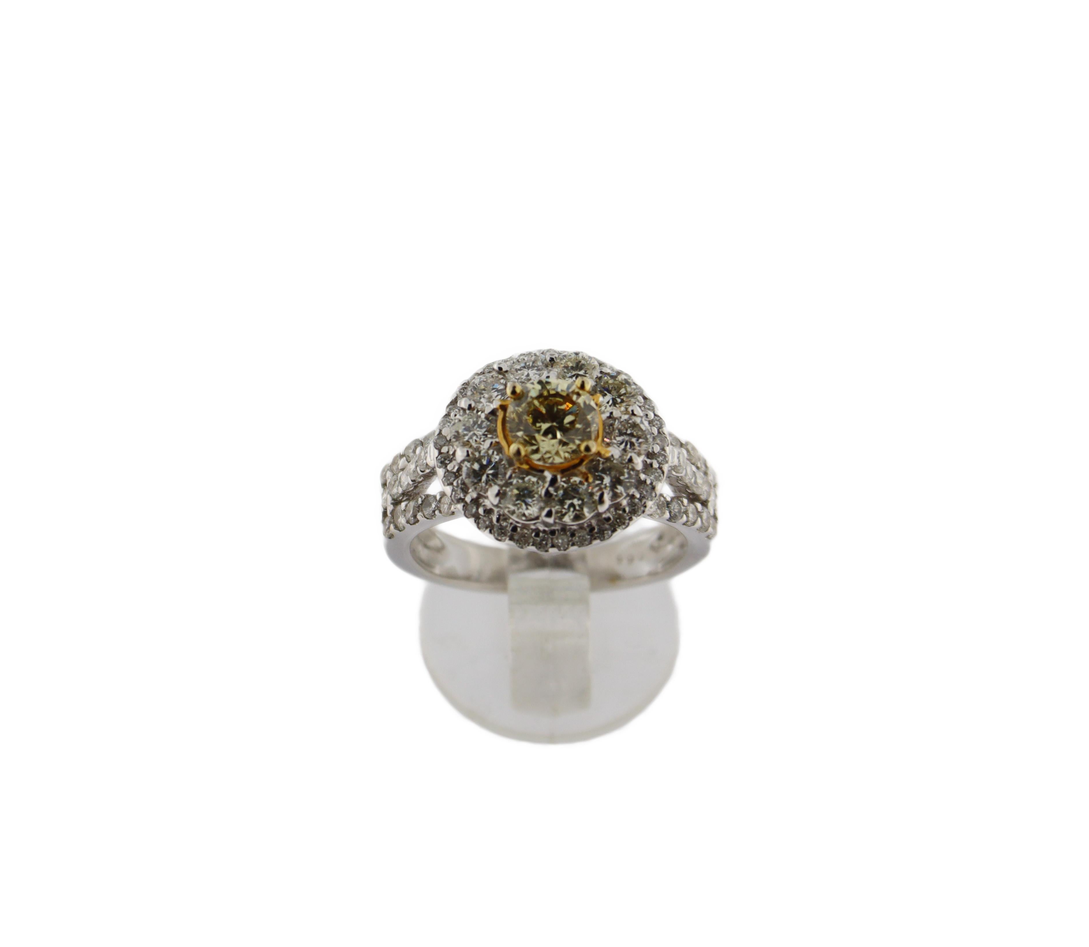 Handcraft Fancy 18 Karat White Gold Diamonds Engagement Ring For Sale 2
