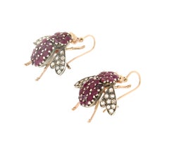 Orecchini a forma di mosca in oro giallo 14 carati con diamanti e rubini