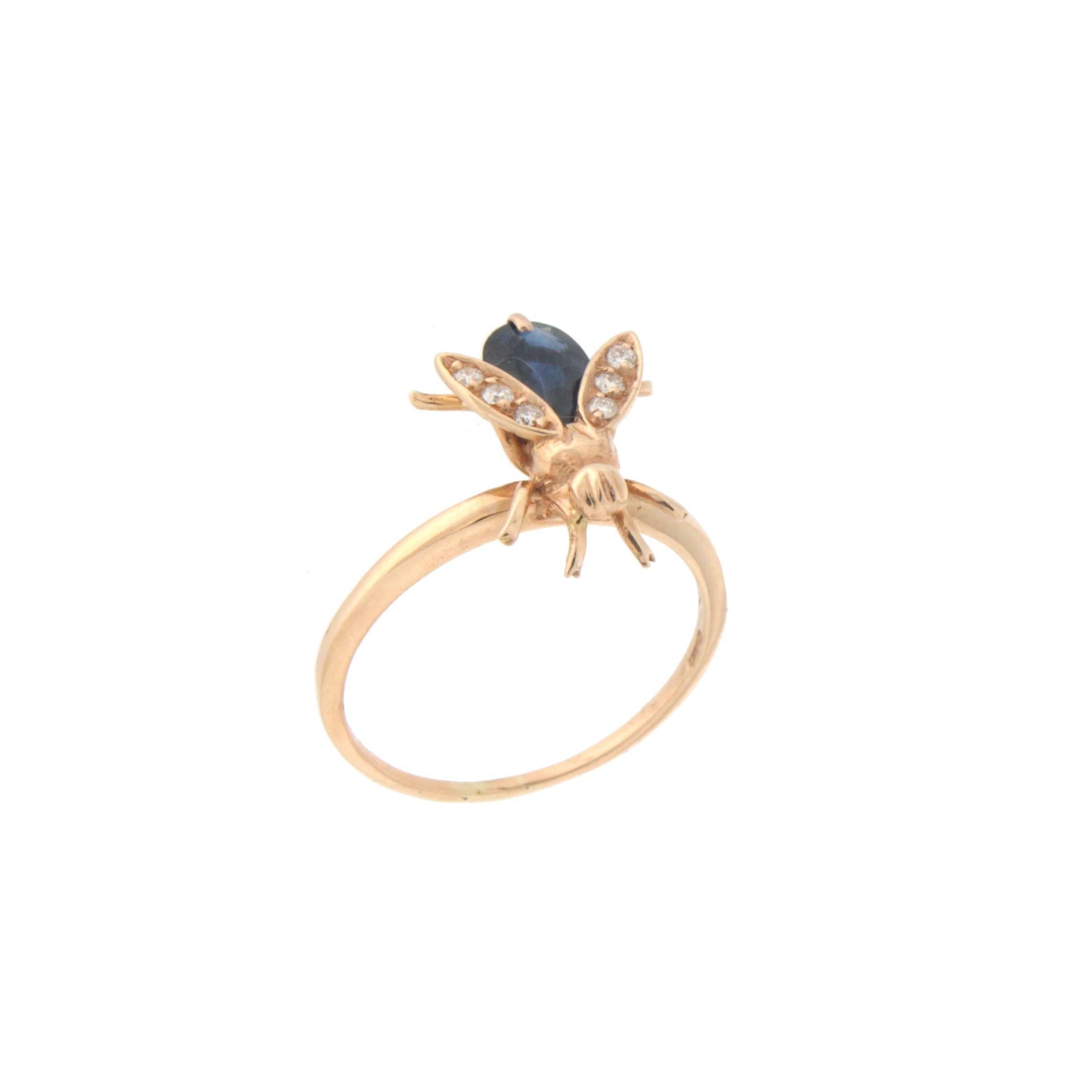 Handcraft Fly 14 Karat Yellow Gold Sapphire Diamonds Cocktail Ring In New Condition For Sale In Marcianise, IT