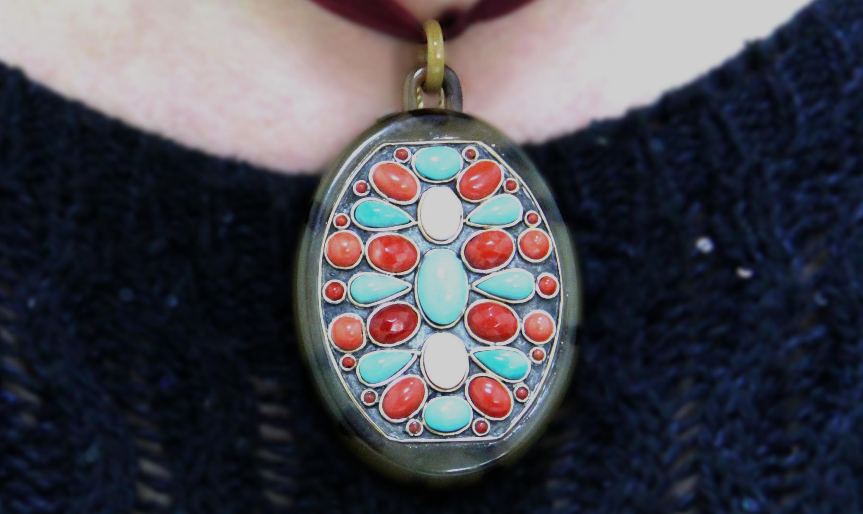 Artisan Handcraft Galalith 9 Karat Yellow Gold Coral Turquoise Pendant Necklace For Sale