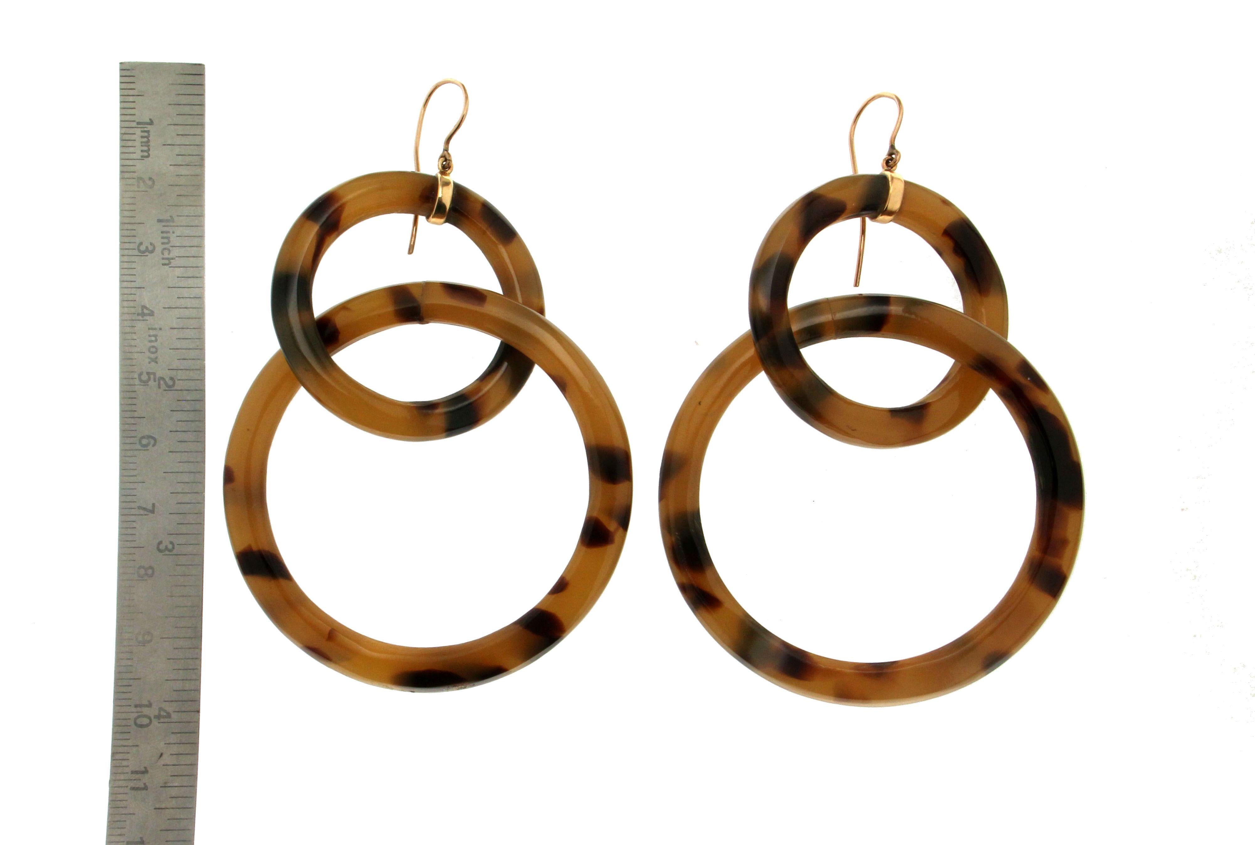 For any problems related to some materials contained in the items that do not allow shipping and require specific documents that require a particular period, please contact the seller with a private message to solve the problem.

9 karat yellow gold