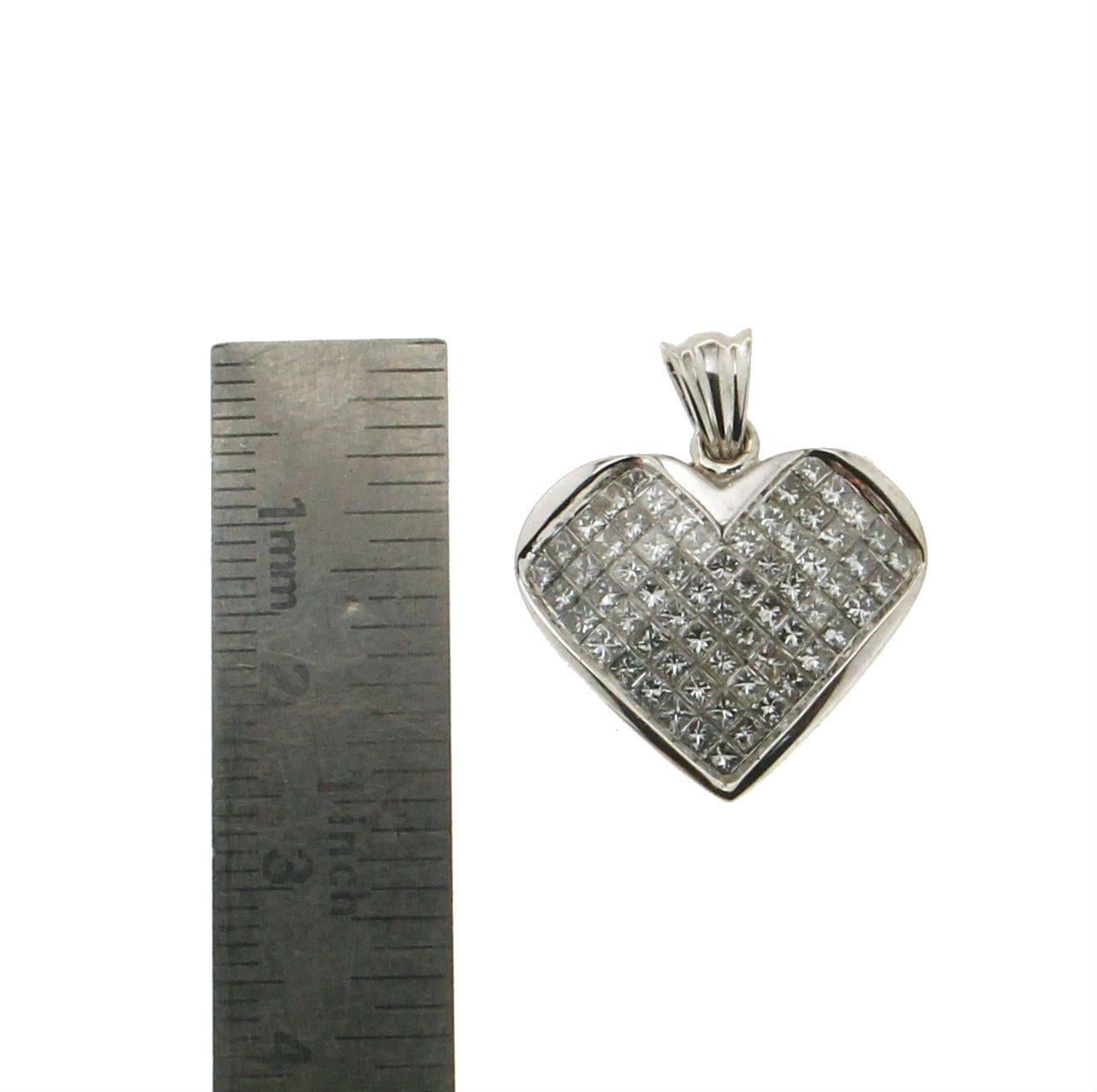 Artisan Handcraft Heart 18 Karat White Gold Diamonds Pendant Necklace For Sale