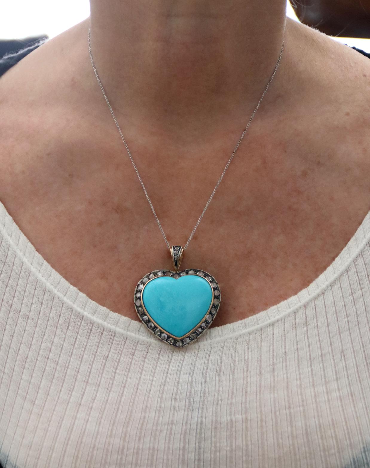 Handcraft Heart Turquoise 14 Karat Yellow Gold Diamonds Pendant Necklace For Sale 5