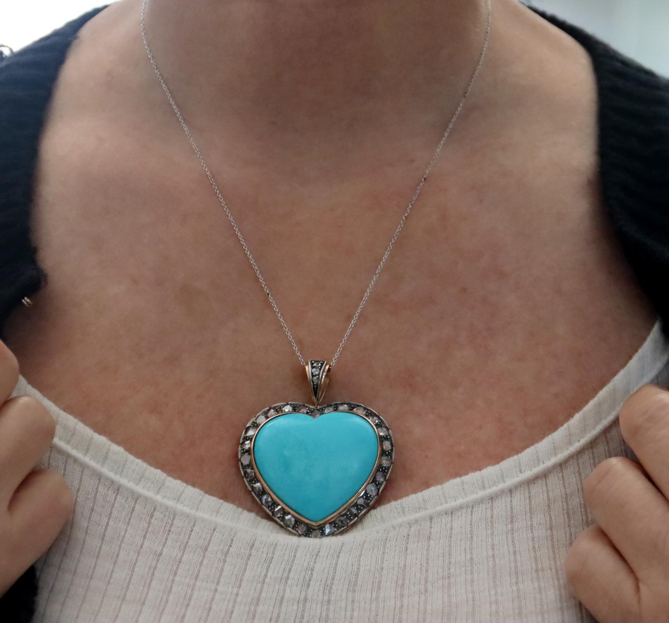 Handcraft Heart Turquoise 14 Karat Yellow Gold Diamonds Pendant Necklace For Sale 2