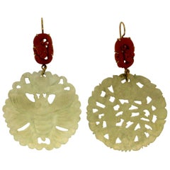 Boucles d'oreilles en goutte en or jaune 18 carats et corail avec jade, fabrication artisanale