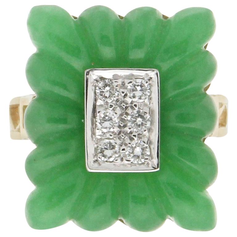 Handcraft Green Agate 18 Karat Yellow Gold Diamonds Cocktail Ring