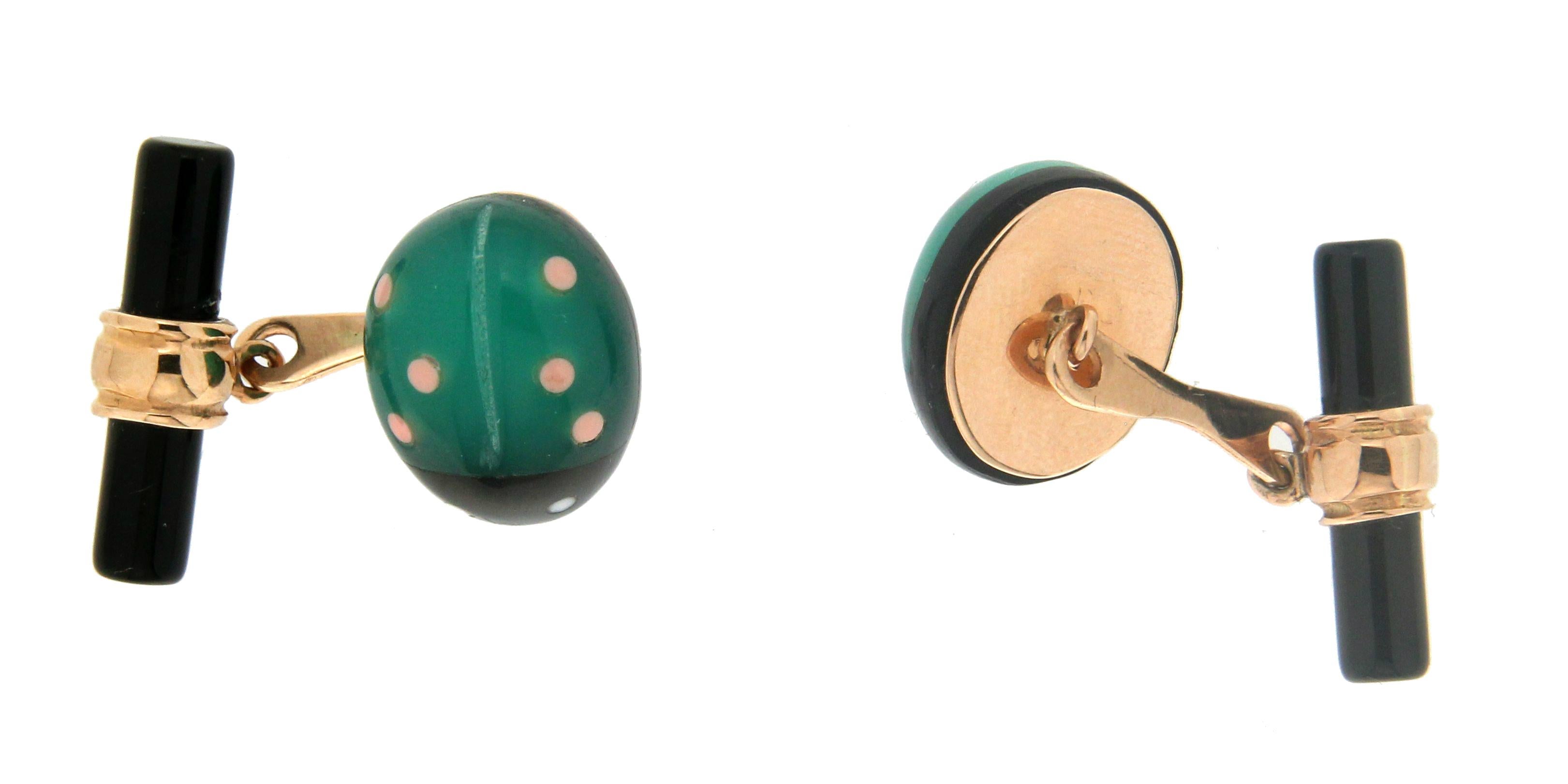 Mixed Cut Handcraft Ladybug 14 Karat Yellow Gold Agate and Onyx Cufflinks For Sale