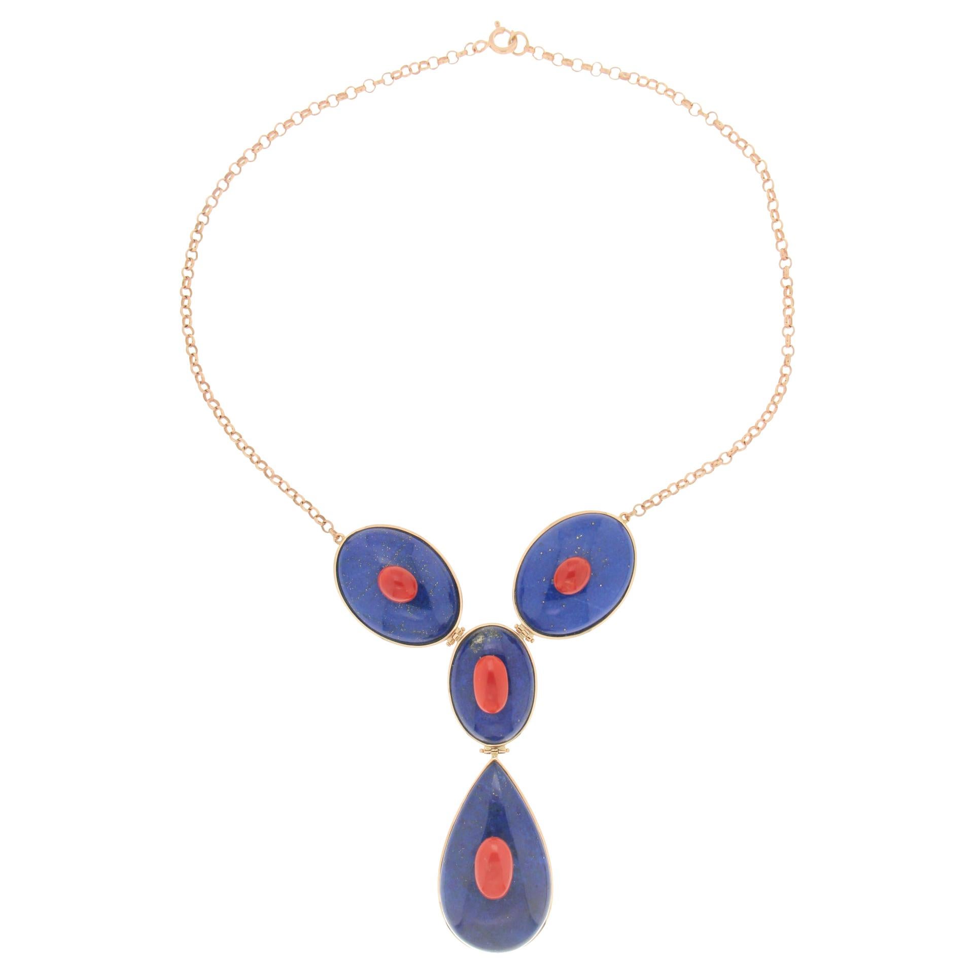 Collier pendentif artisanal en or jaune 14 carats avec corail de Sardaigne et lapis-lazuli