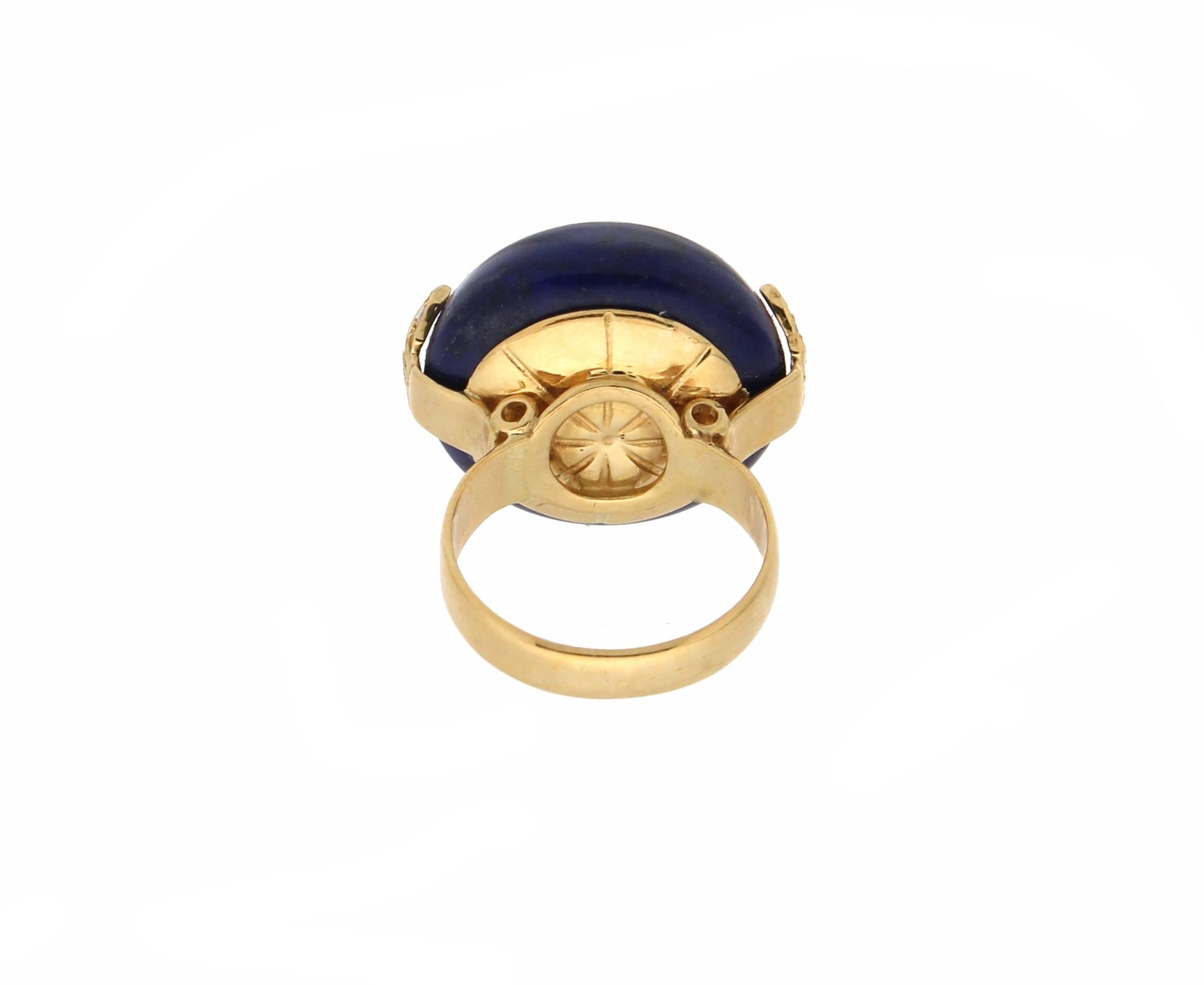 Artisan Handcraft Lapis Lazuli 18 Karat Yellow Gold Diamonds Cocktail Ring For Sale