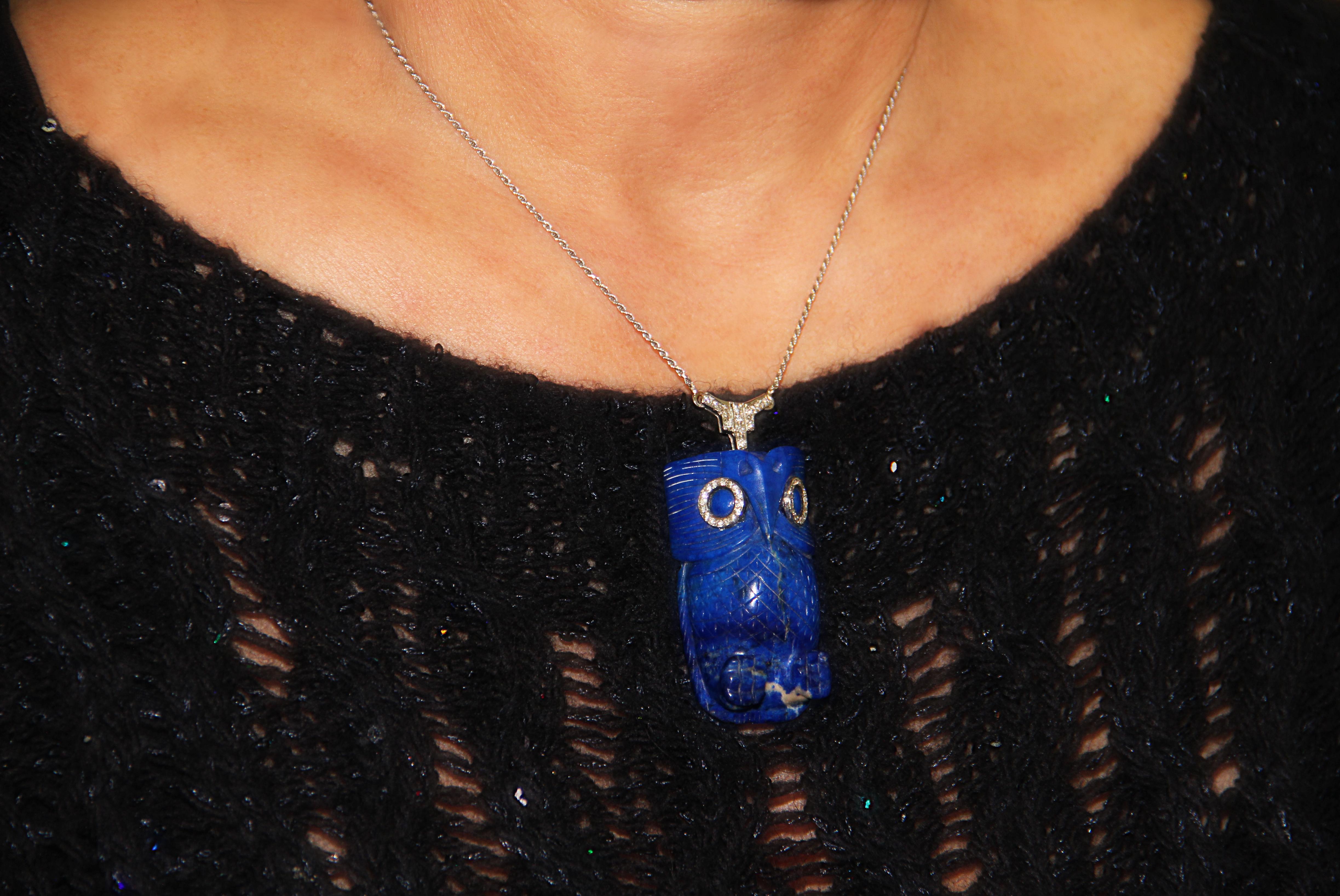 Handcraft Lapis Owl 18 Karat White Gold Diamonds Pendant Necklace For Sale 4