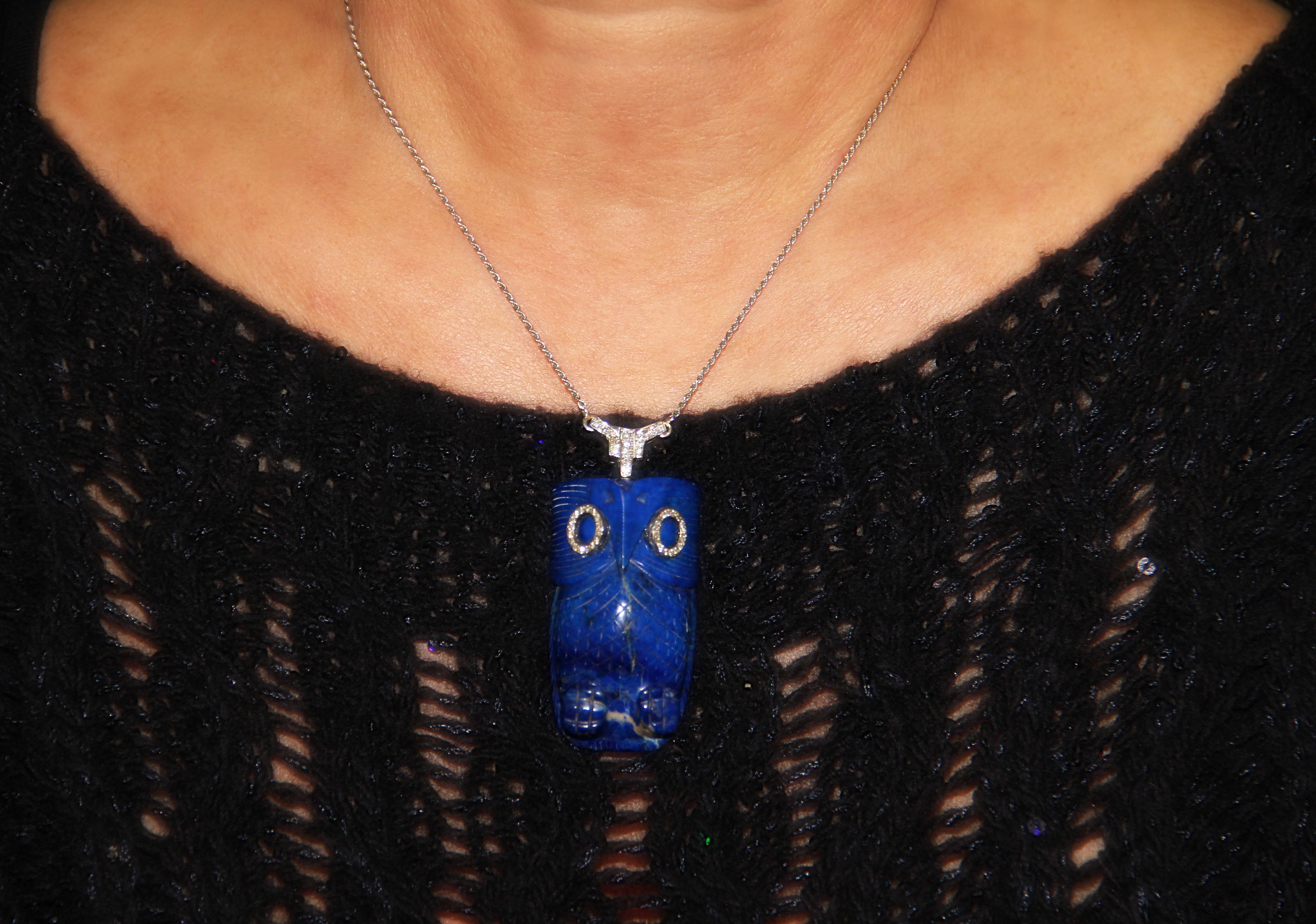 Handcraft Lapis Owl 18 Karat White Gold Diamonds Pendant Necklace For Sale 3