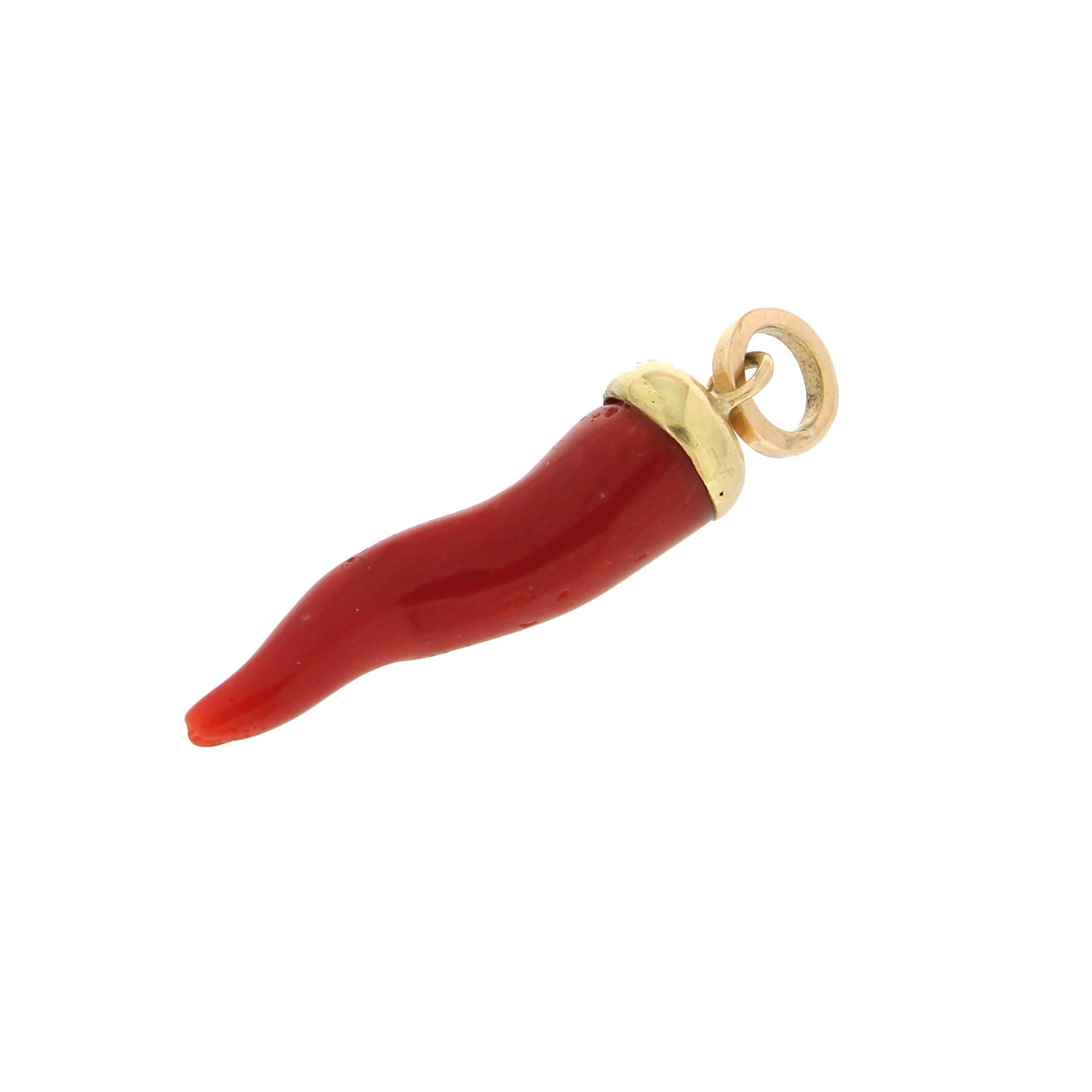 Artisan Handcraft Lucky Horn 18 Karat Yellow Gold Pendant Necklace