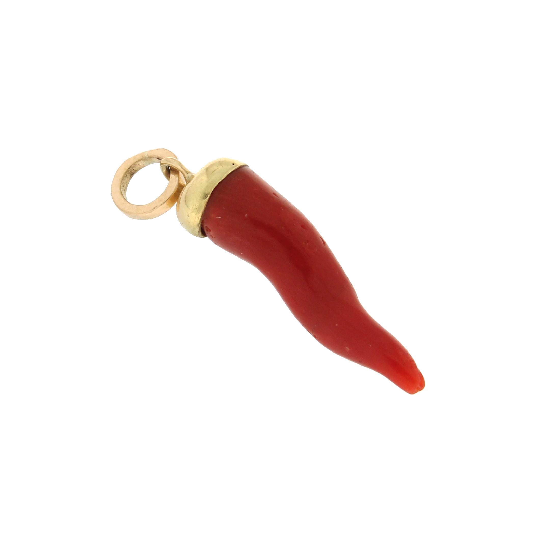 Women's or Men's Handcraft Lucky Horn 18 Karat Yellow Gold Pendant Necklace