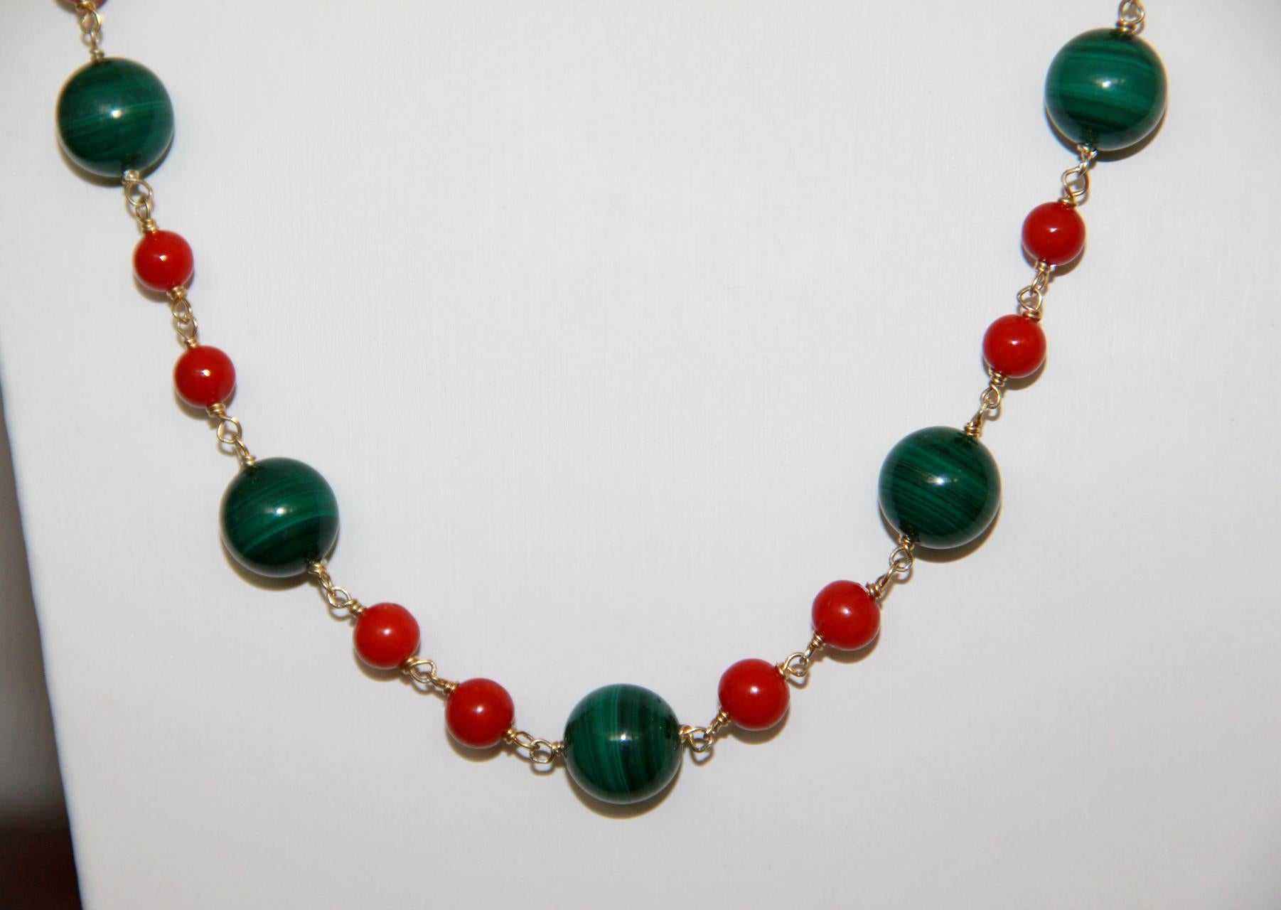Handcraft Malachite 18 Karat Yellow Gold Coral Beaded Necklace For Sale 6